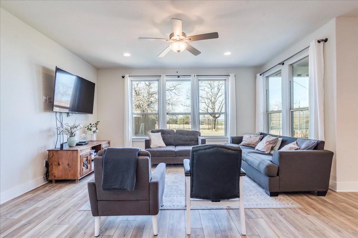 203 Zuma Dr, Liberty Hill, TX 78642