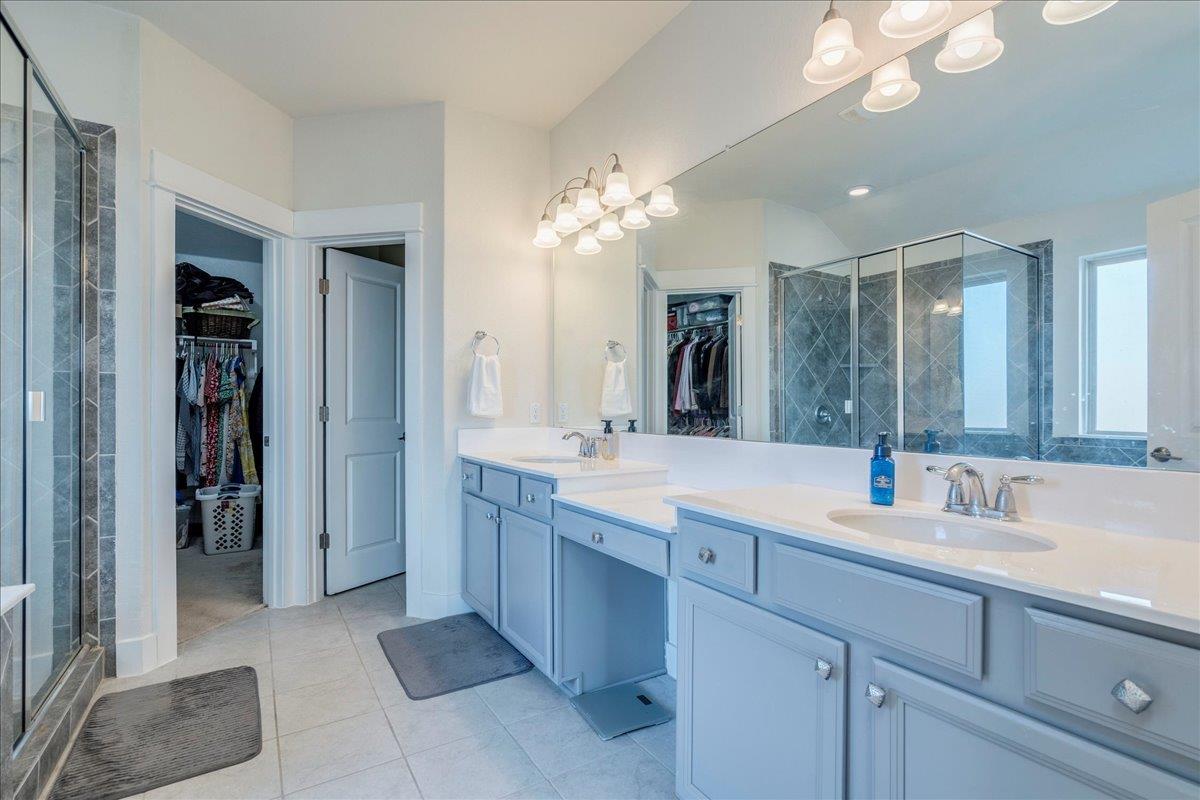 203 Zuma Dr, Liberty Hill, TX 78642