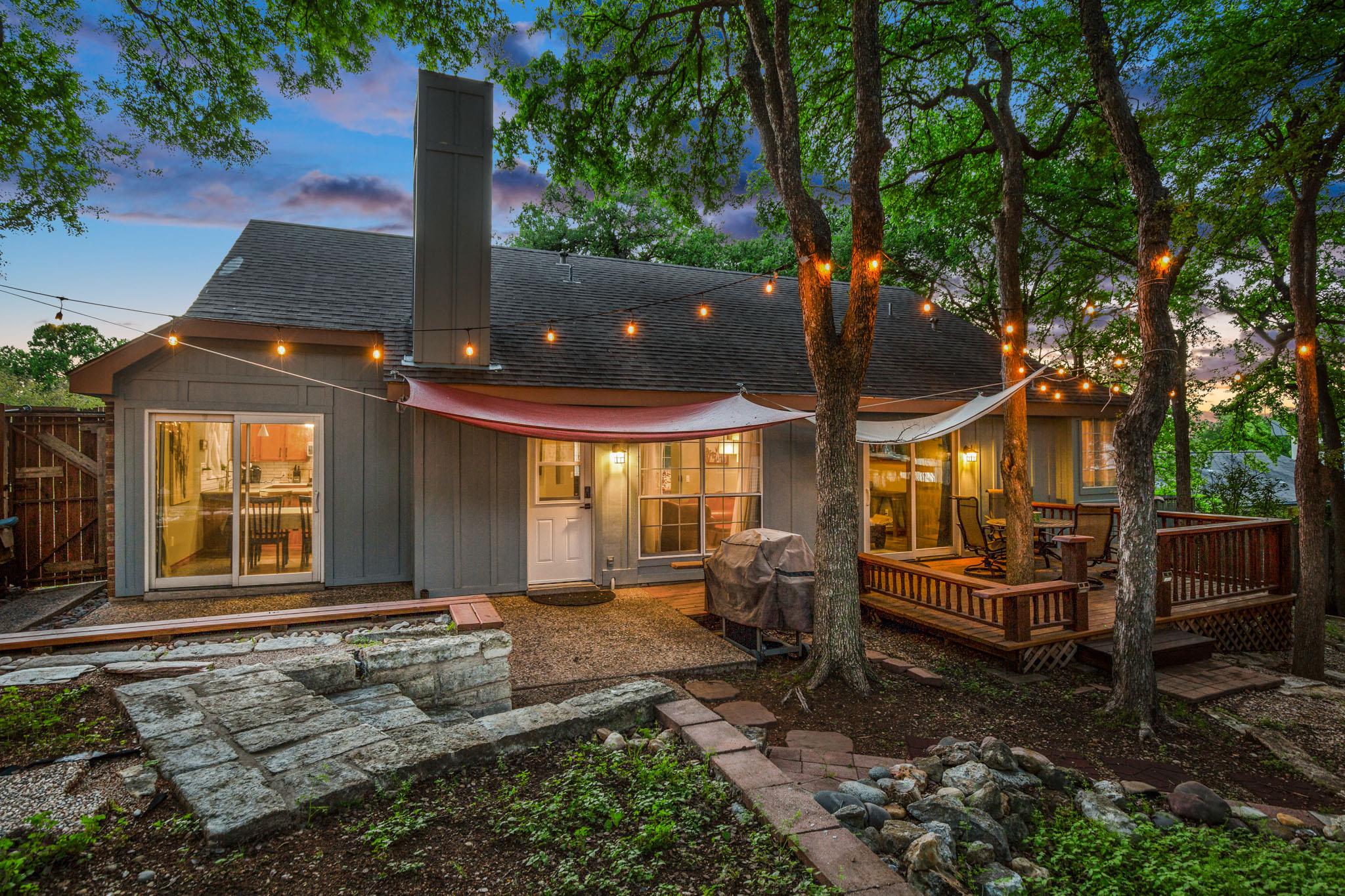 3015 Sunridge Dr, Austin, TX 78741