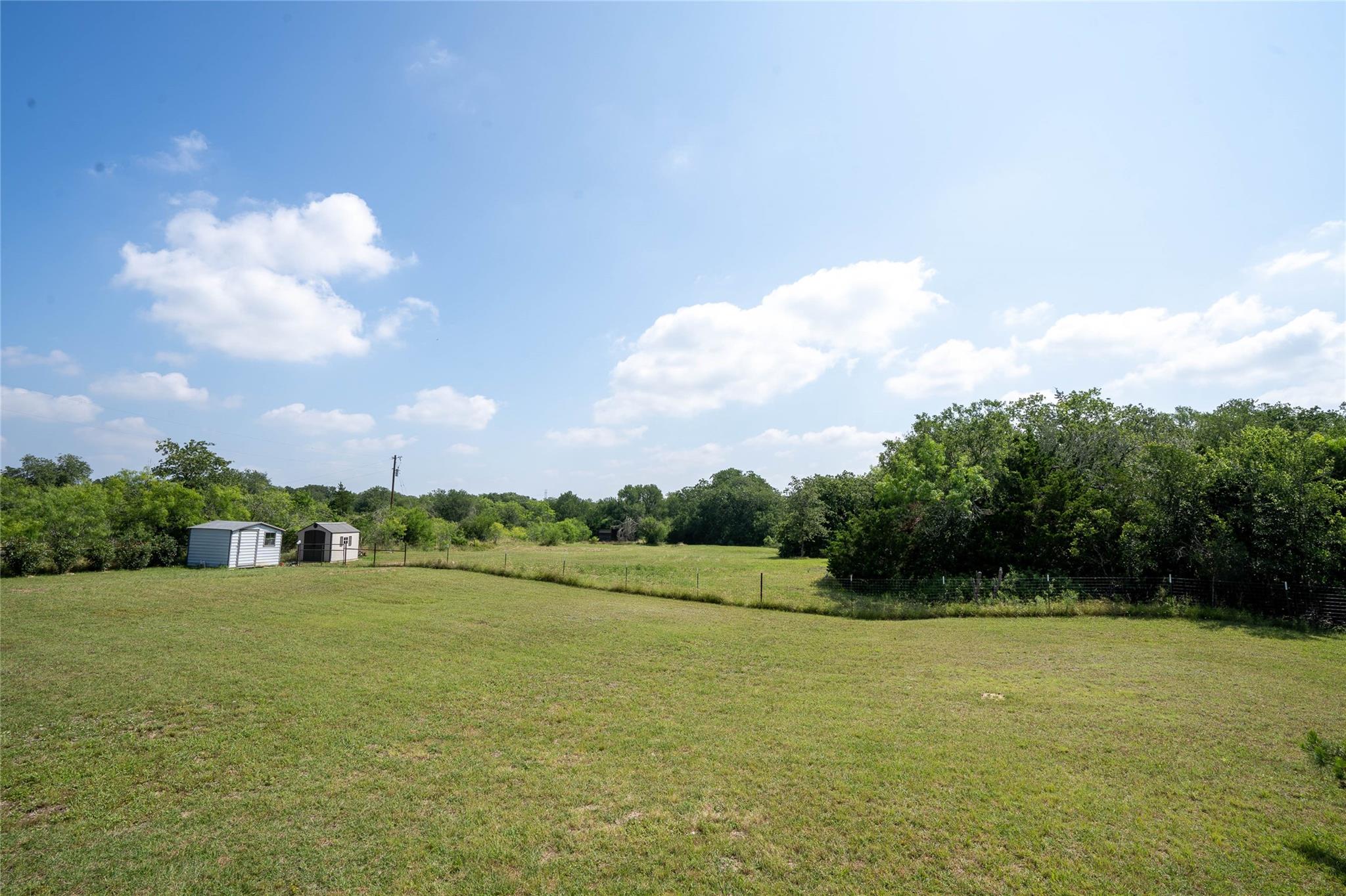 194 Rabbit Trl, Dale, TX 78616