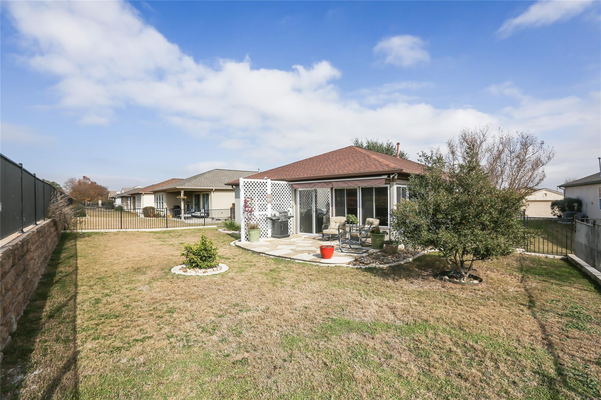 111 Monument Hill Trl, Georgetown, TX 78633