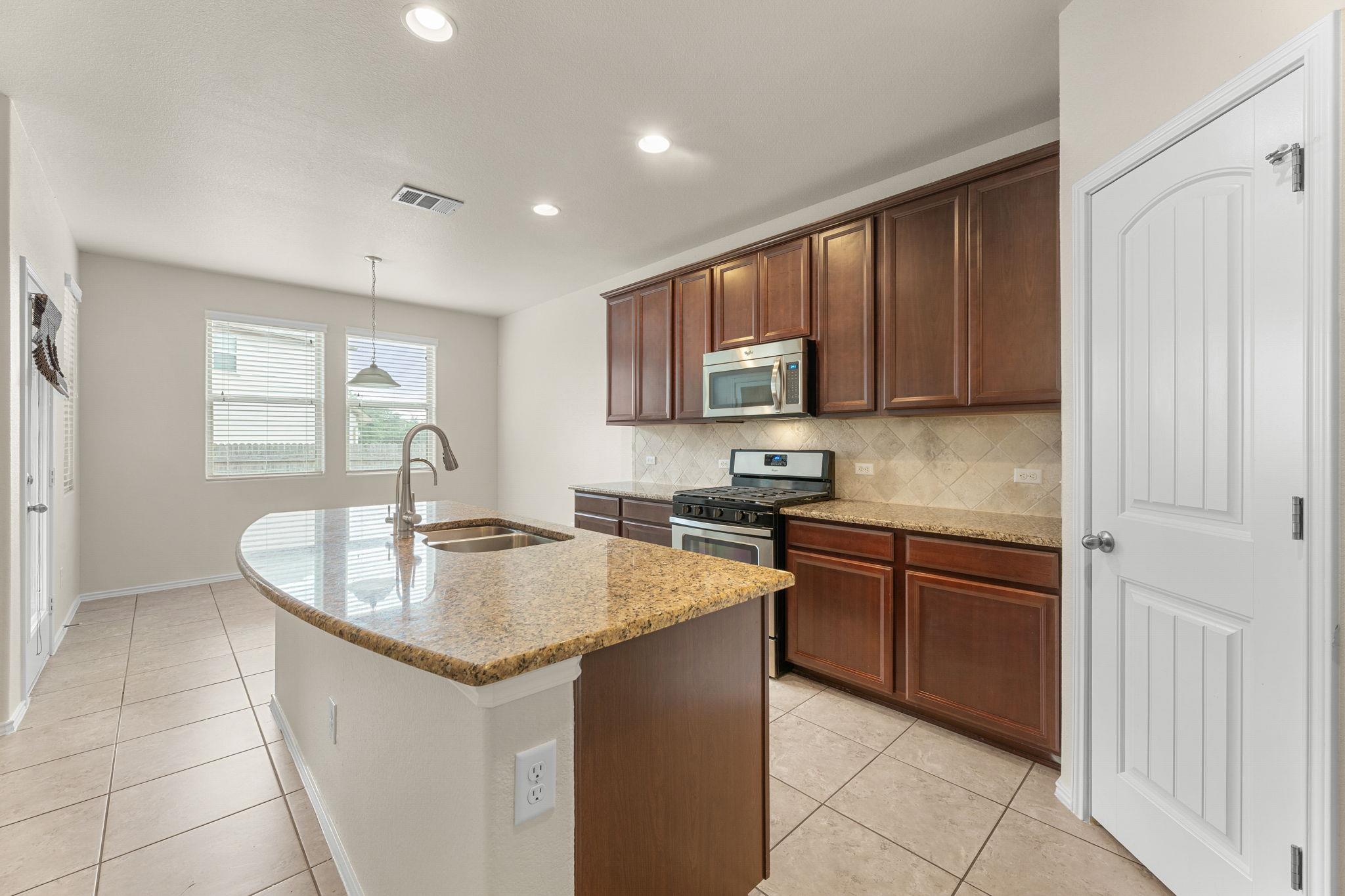 109 Camden Cv, Buda, TX 78610