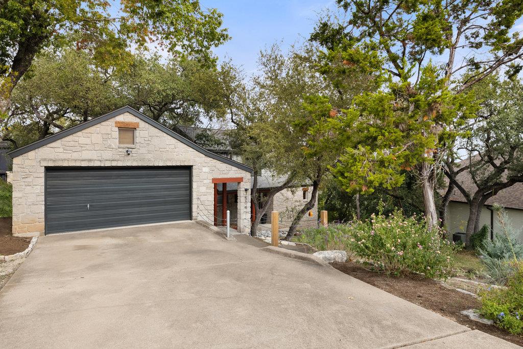 7504 Anaqua Dr, Austin, TX 78750
