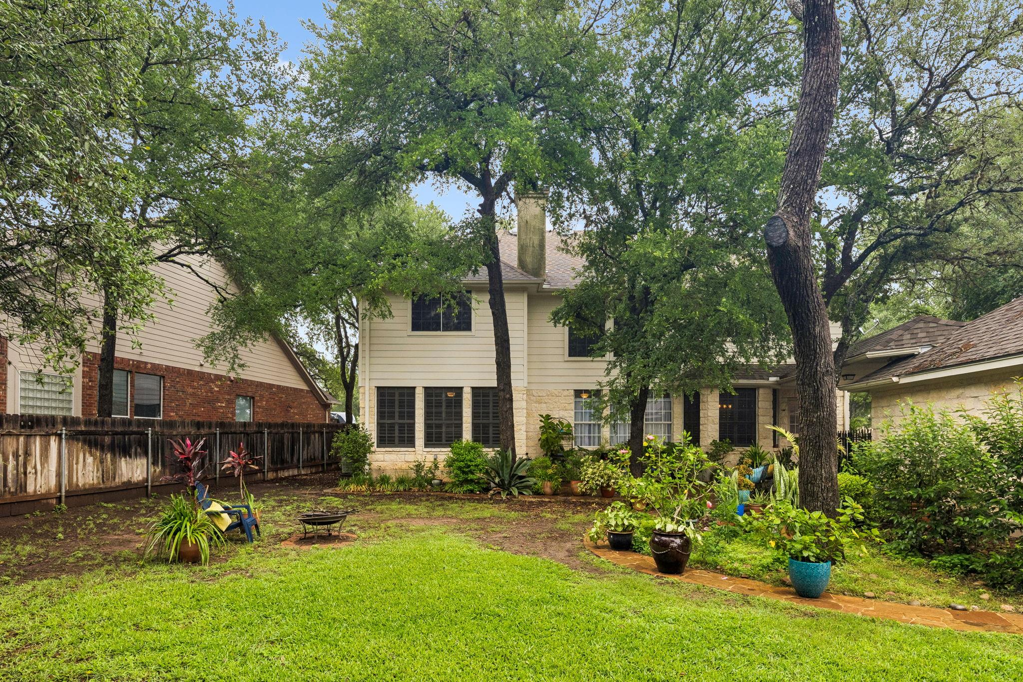 6804 Robert Dixon Dr, Austin, TX 78749