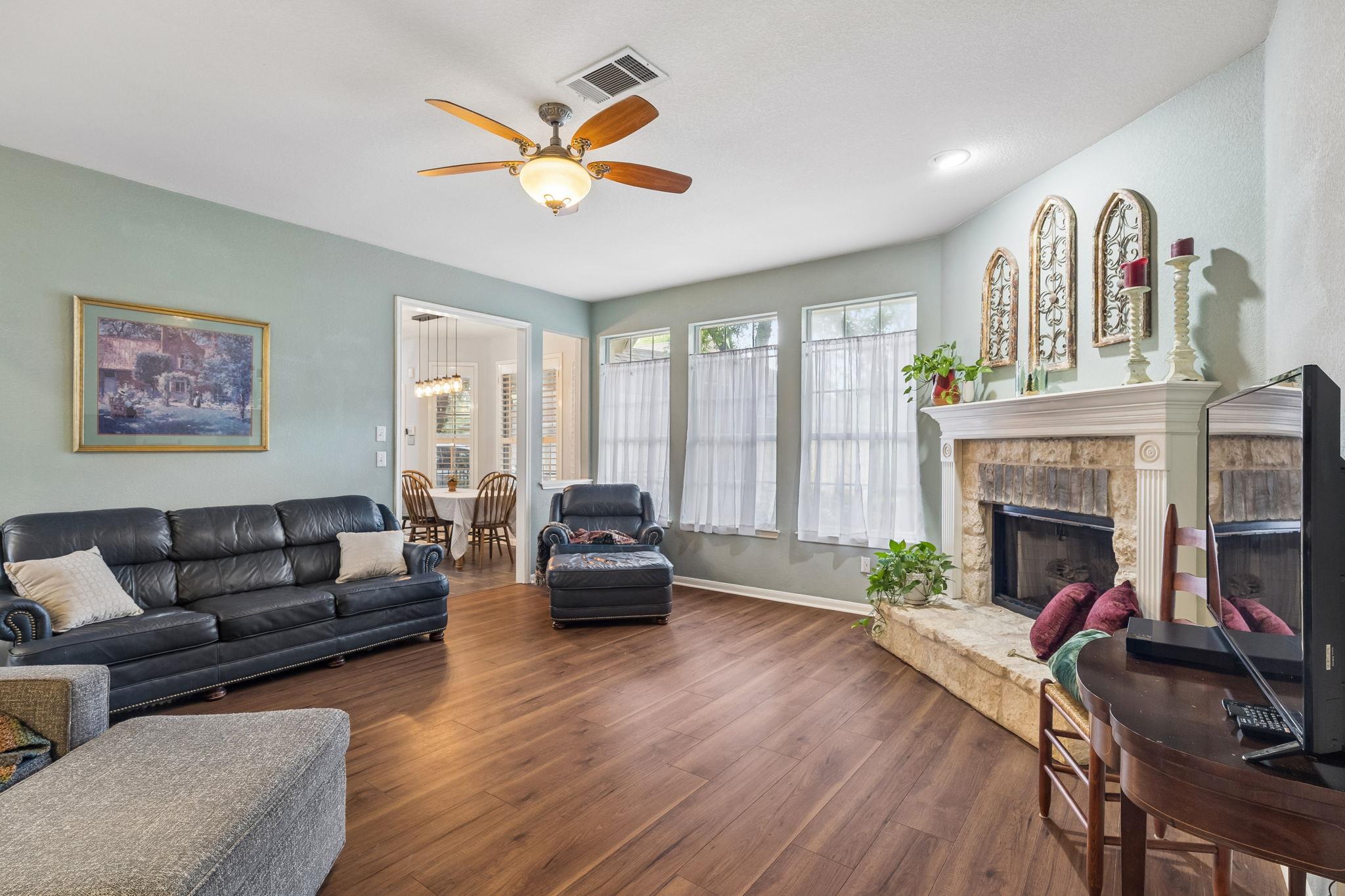 6804 Robert Dixon Dr, Austin, TX 78749