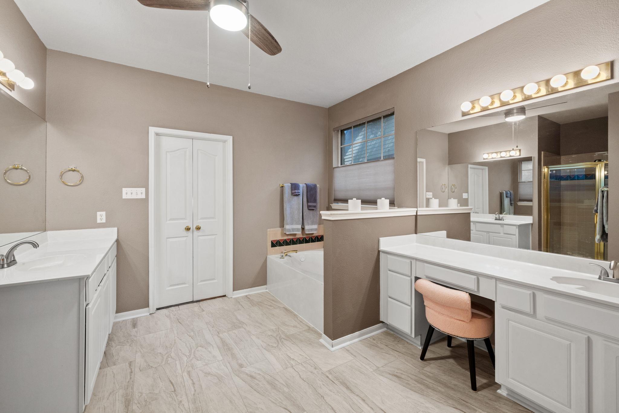 6804 Robert Dixon Dr, Austin, TX 78749