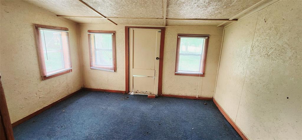 262 Highway 95 S # A, Smithville, TX 78957