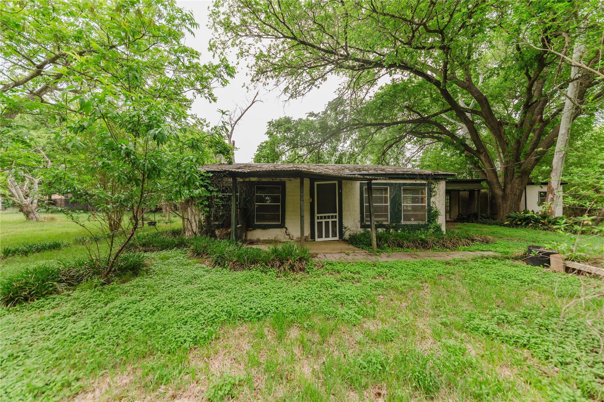 262 Highway 95 S # A, Smithville, TX 78957