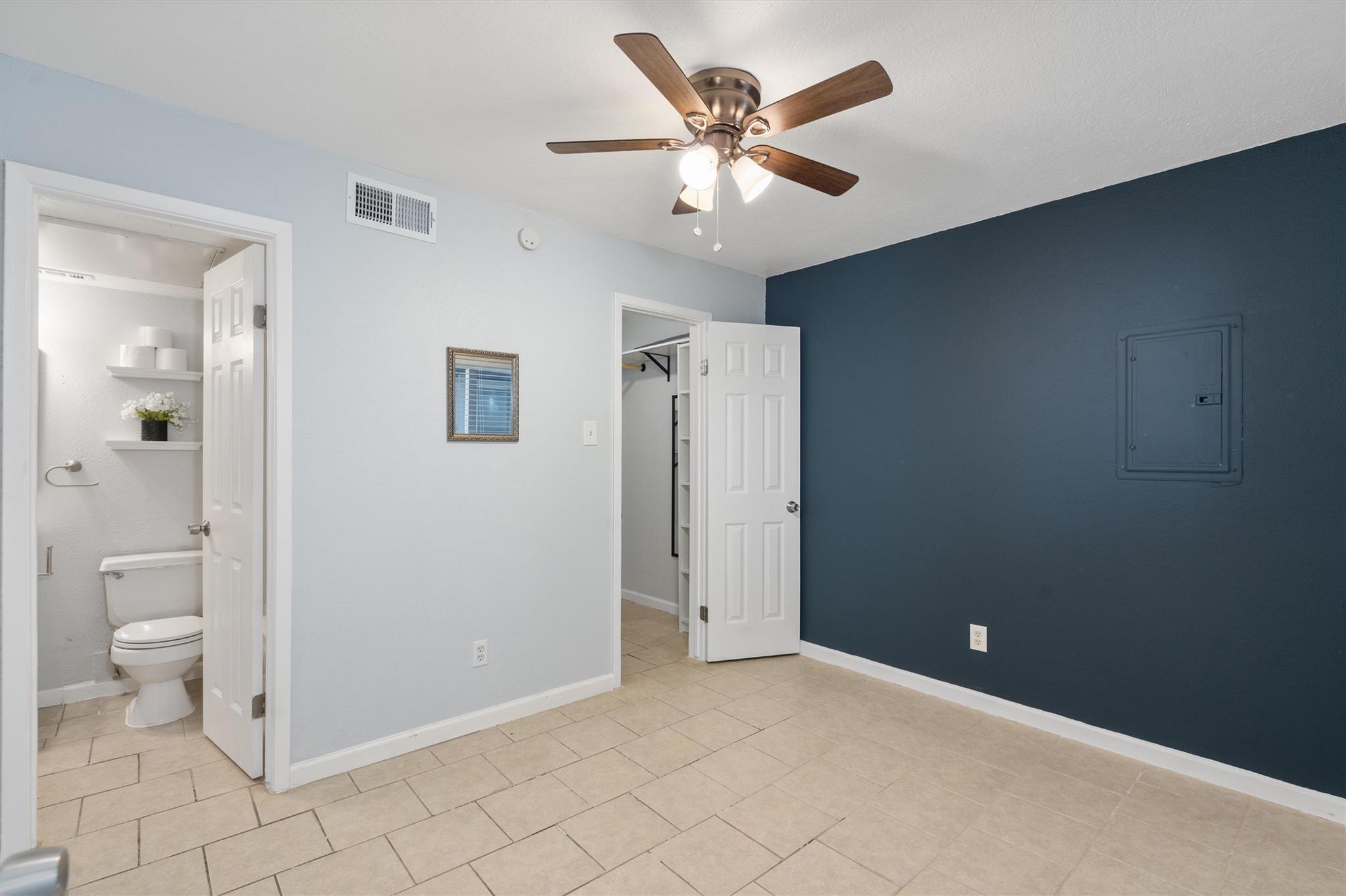 1840 Burton Dr # 131, Austin, TX 78741