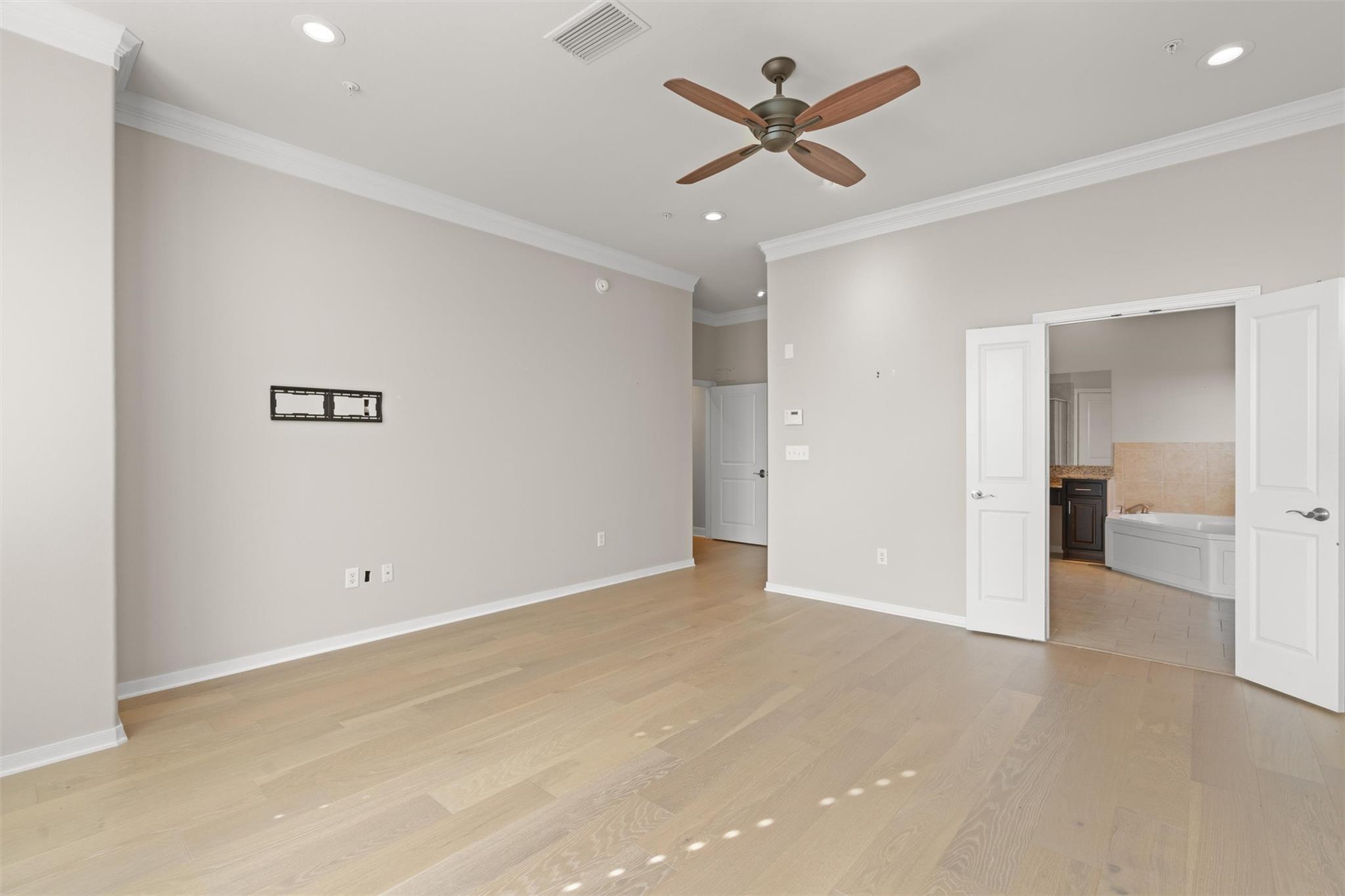 7800 Southwest Pkwy Pkwy # 2020, Austin, TX 78735