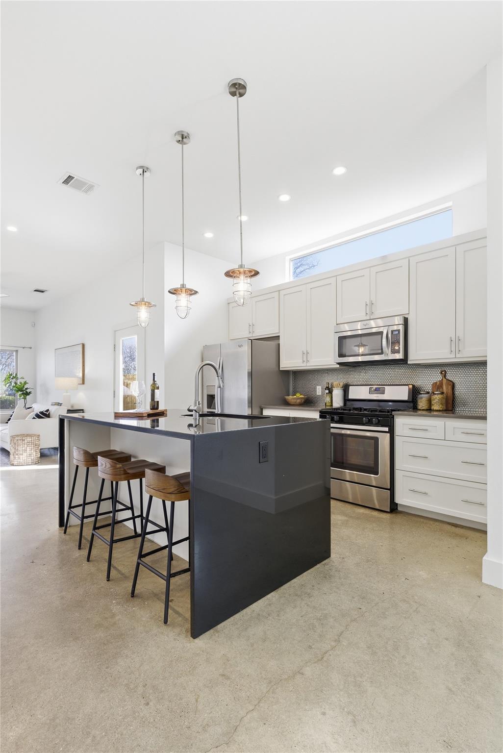 701 Zennia St # B, Austin, TX 78751