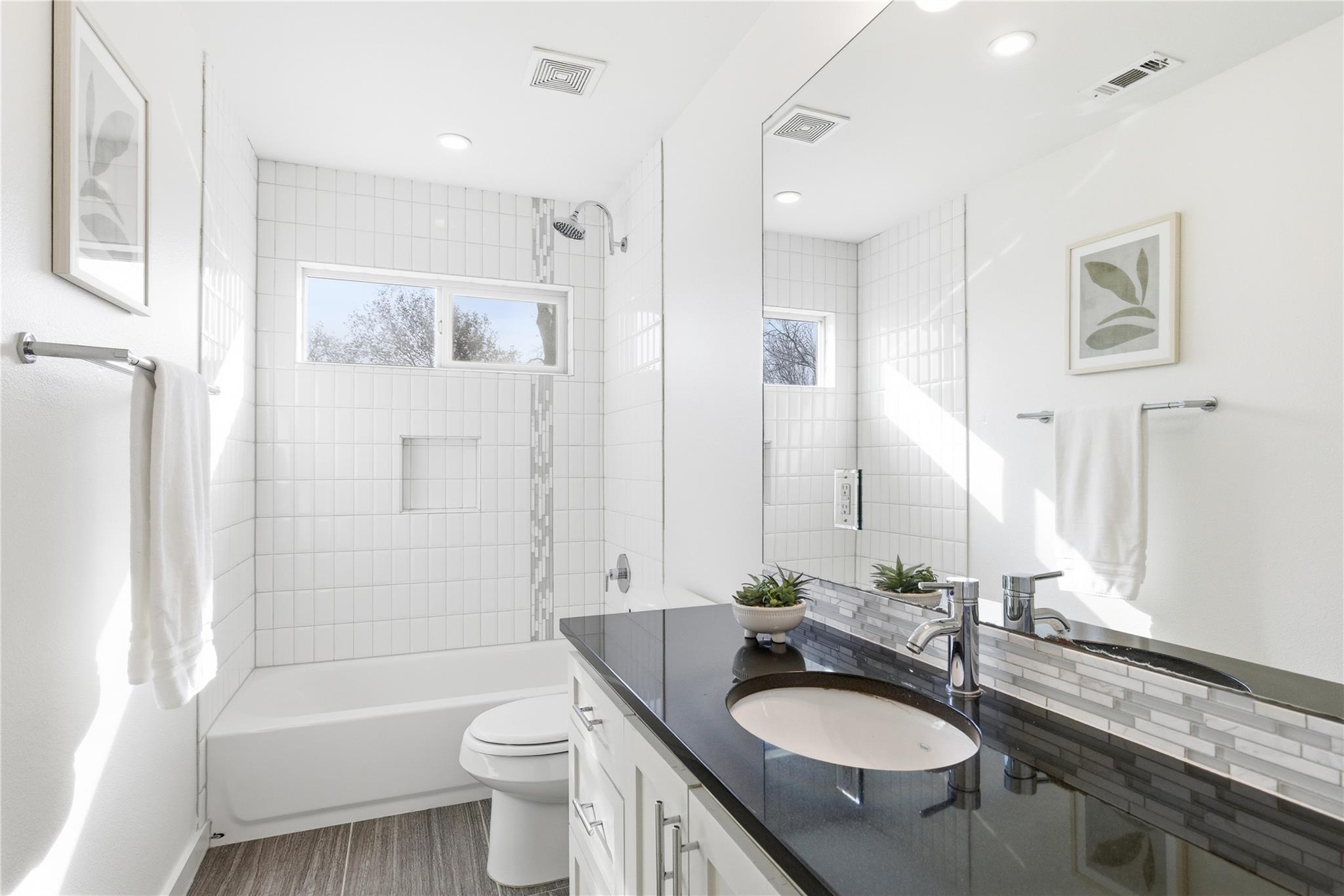 701 Zennia St # B, Austin, TX 78751