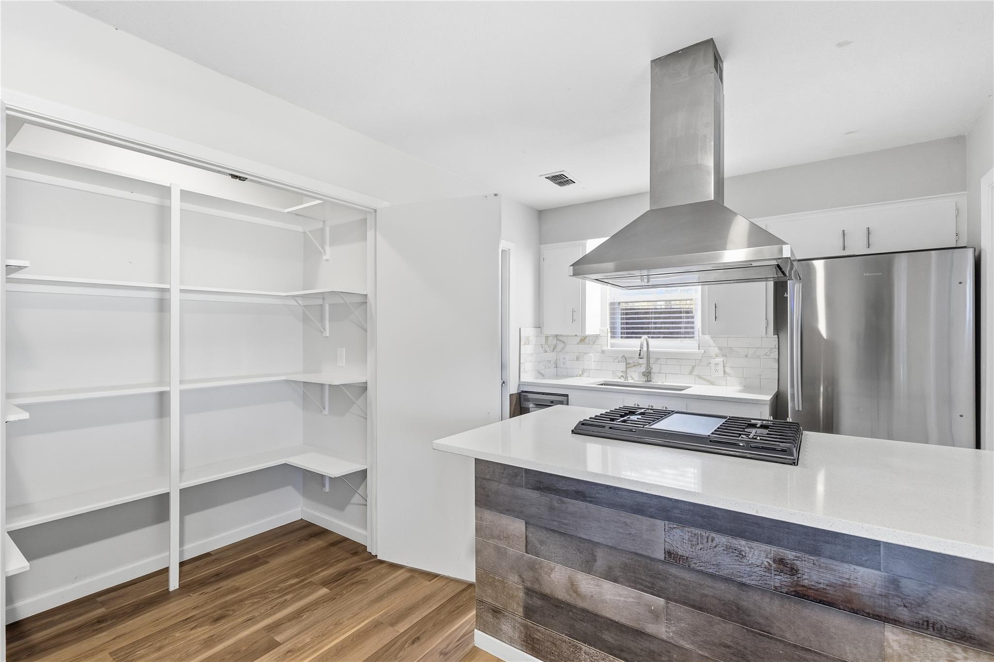 404 Seminole Dr, Austin, TX 78745