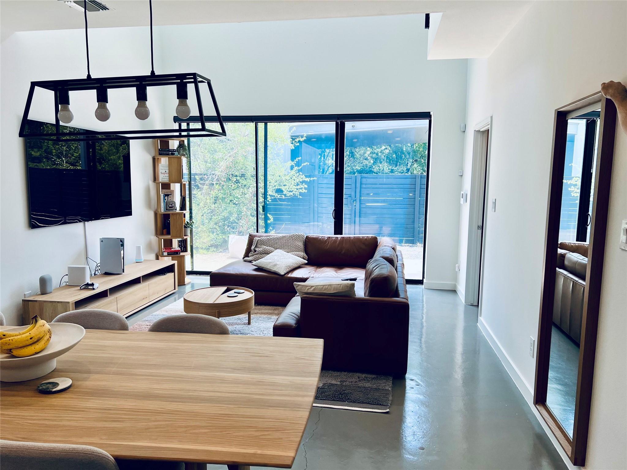 1105 Altum St, Austin, TX 78721