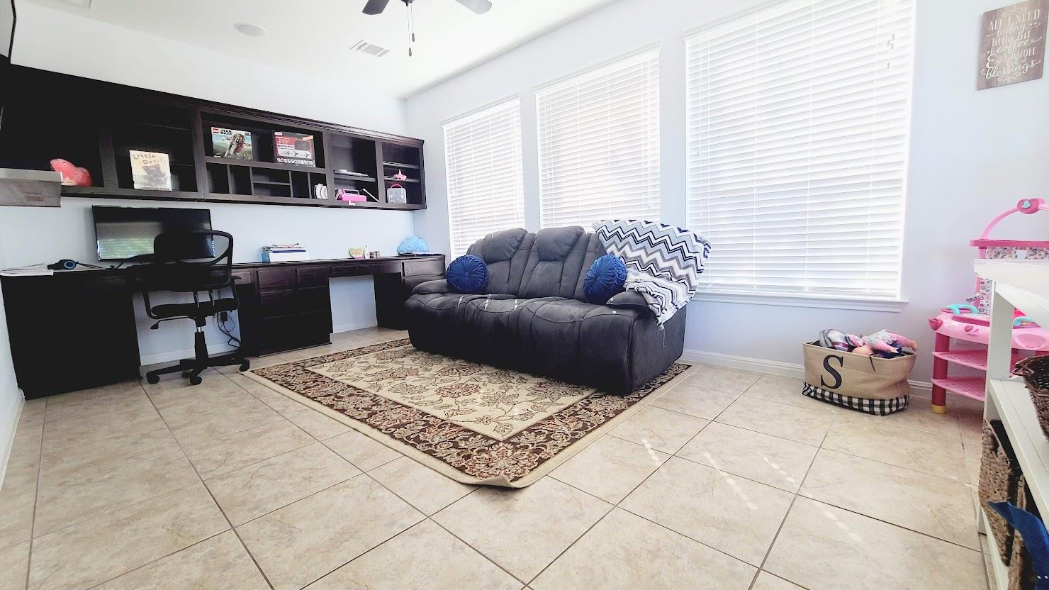 1721 Buffalo Thunder, Leander, TX 78641