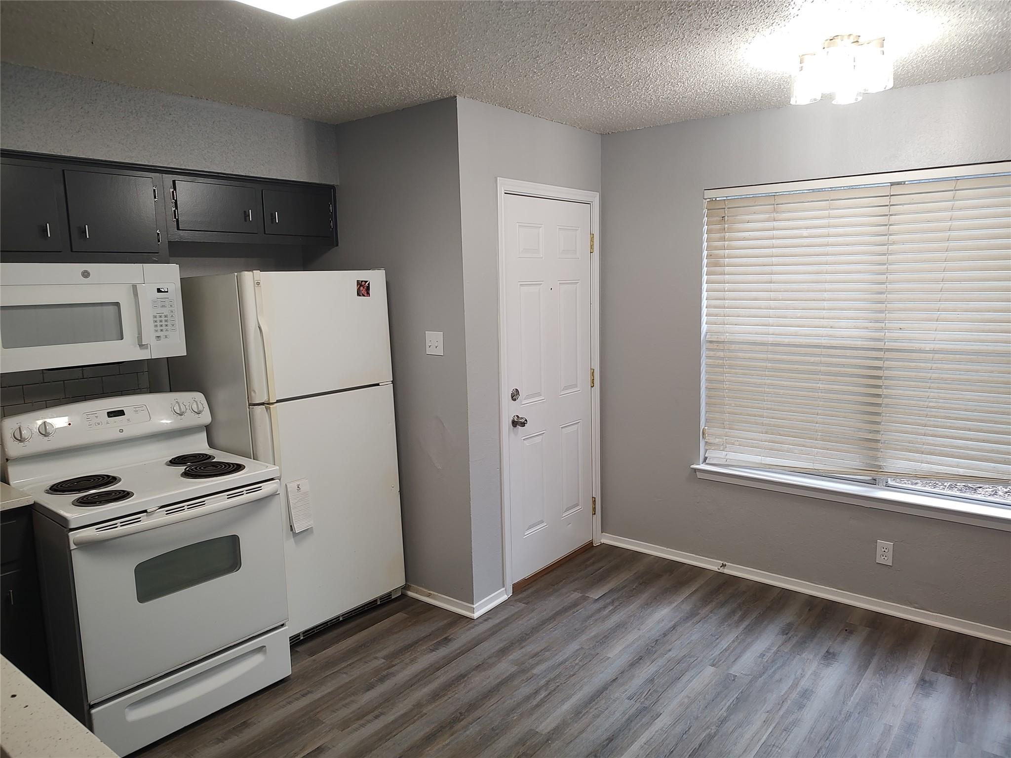 3305 DUNLIEGH Dr # A, Austin, TX 78745