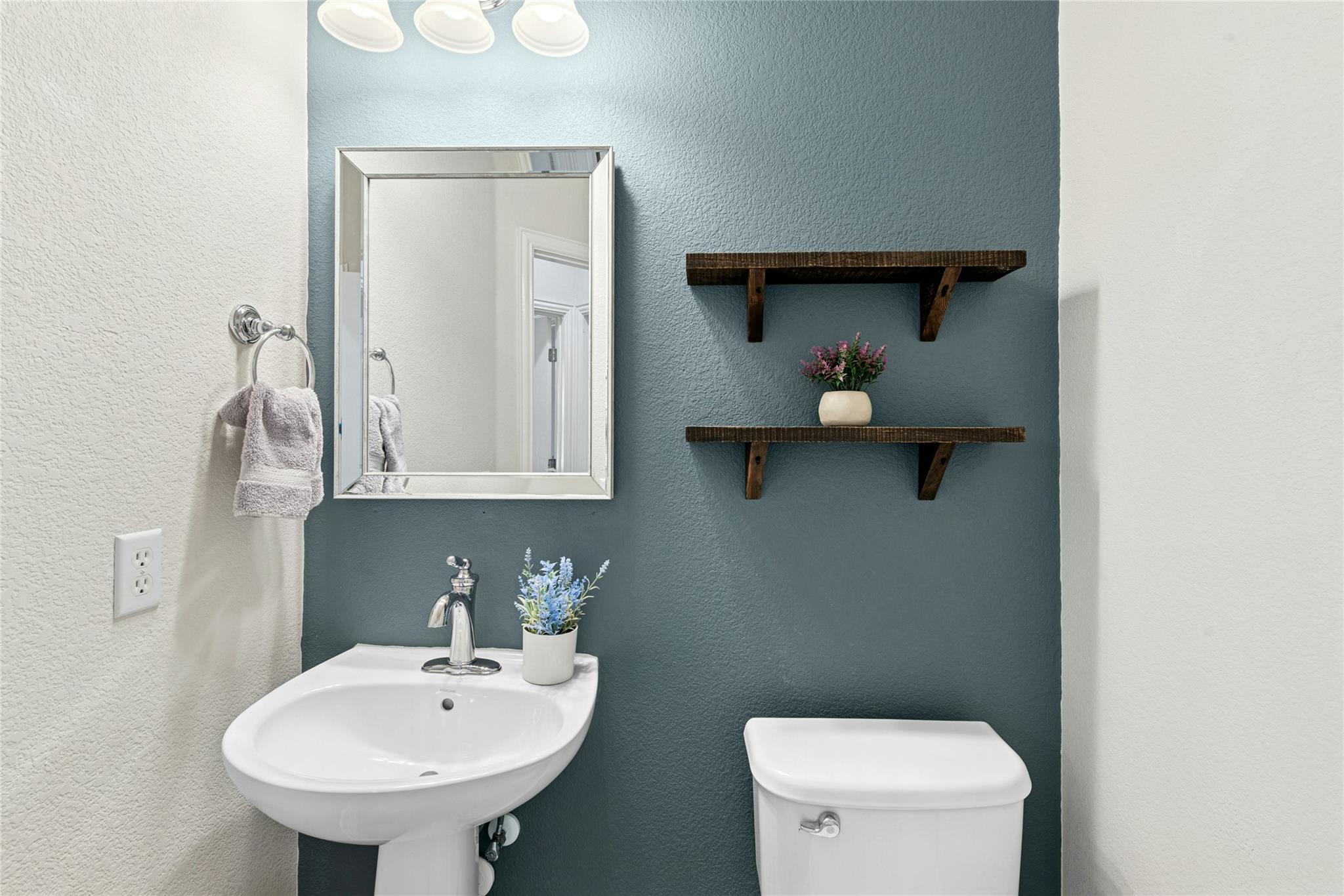 310 Pipe Creek Ln, Georgetown, TX 78633