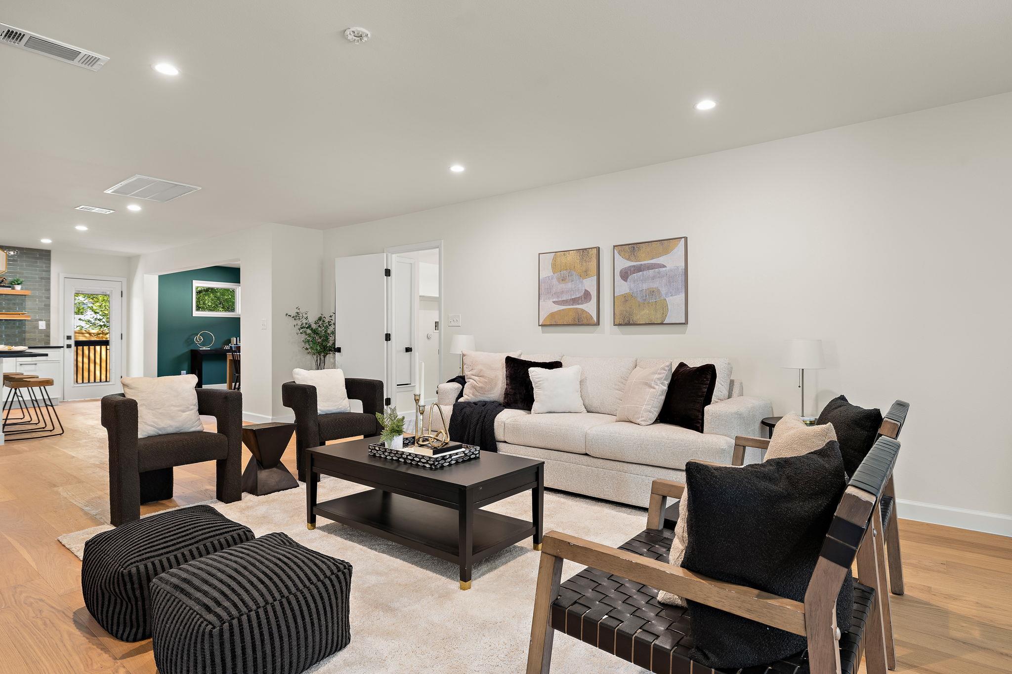 8102 Burrell Dr, Austin, TX 78757