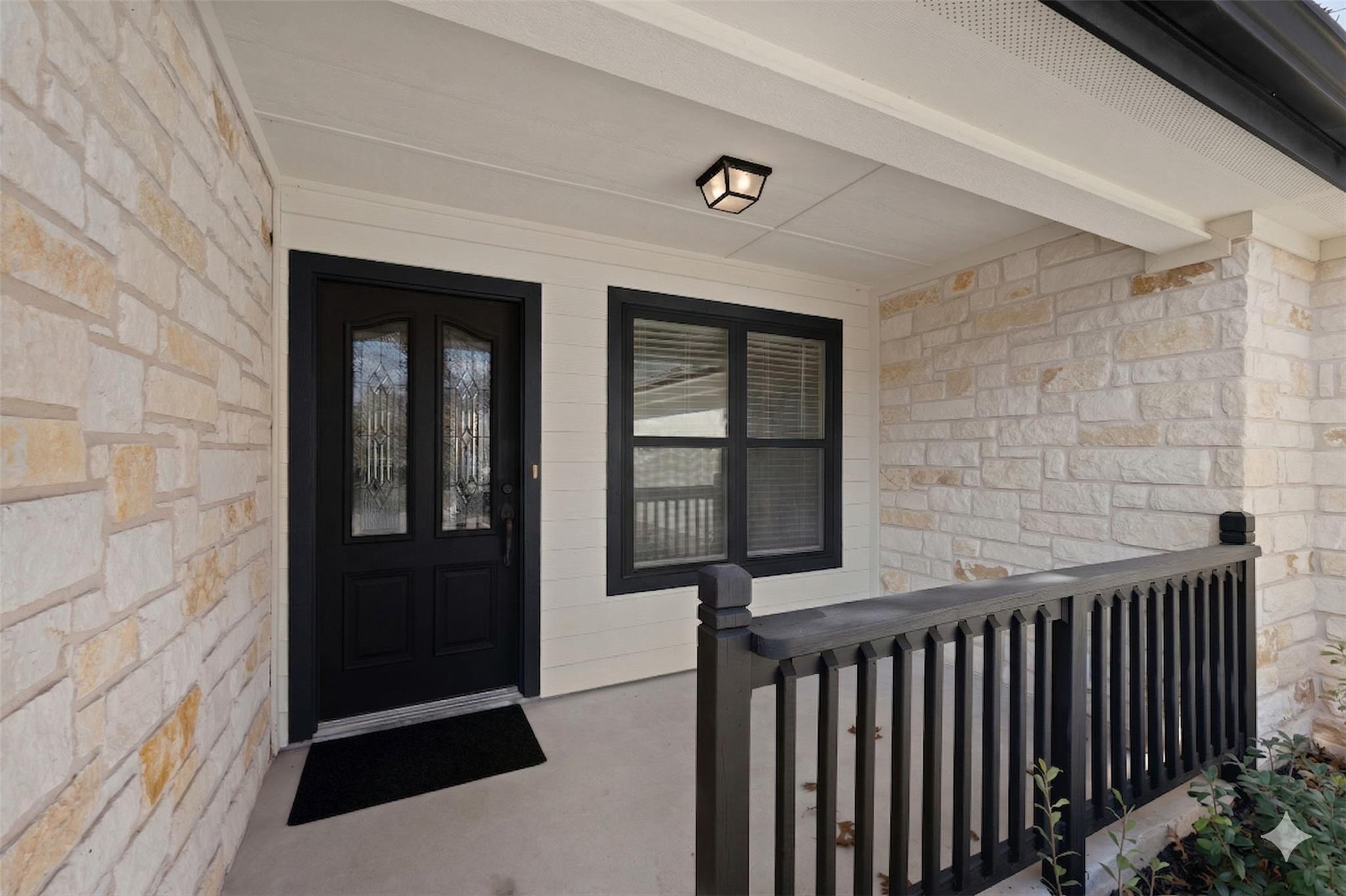 143 Boulder Dr, Kingsland, TX 78639