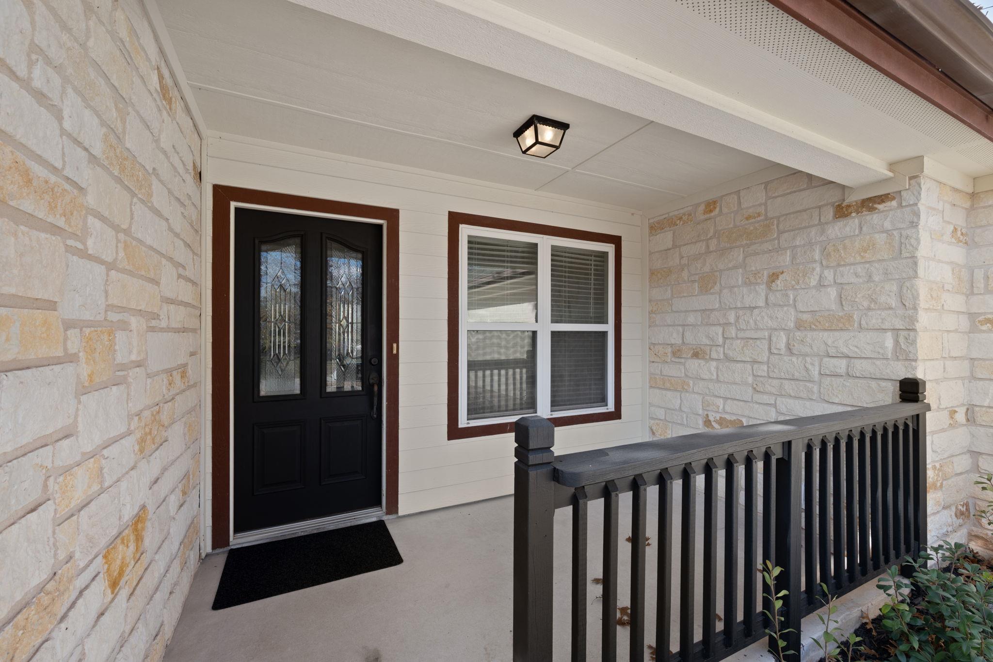 143 Boulder Dr, Kingsland, TX 78639