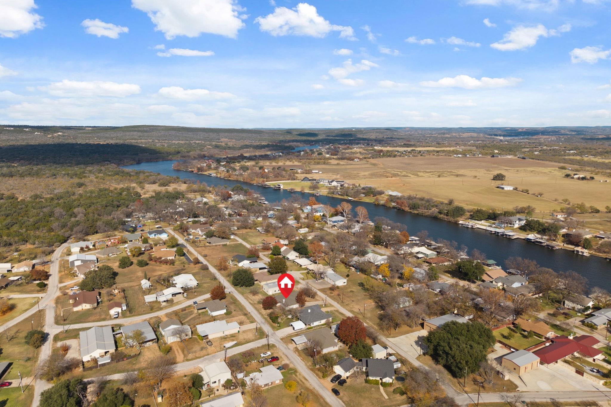 143 Boulder Dr, Kingsland, TX 78639