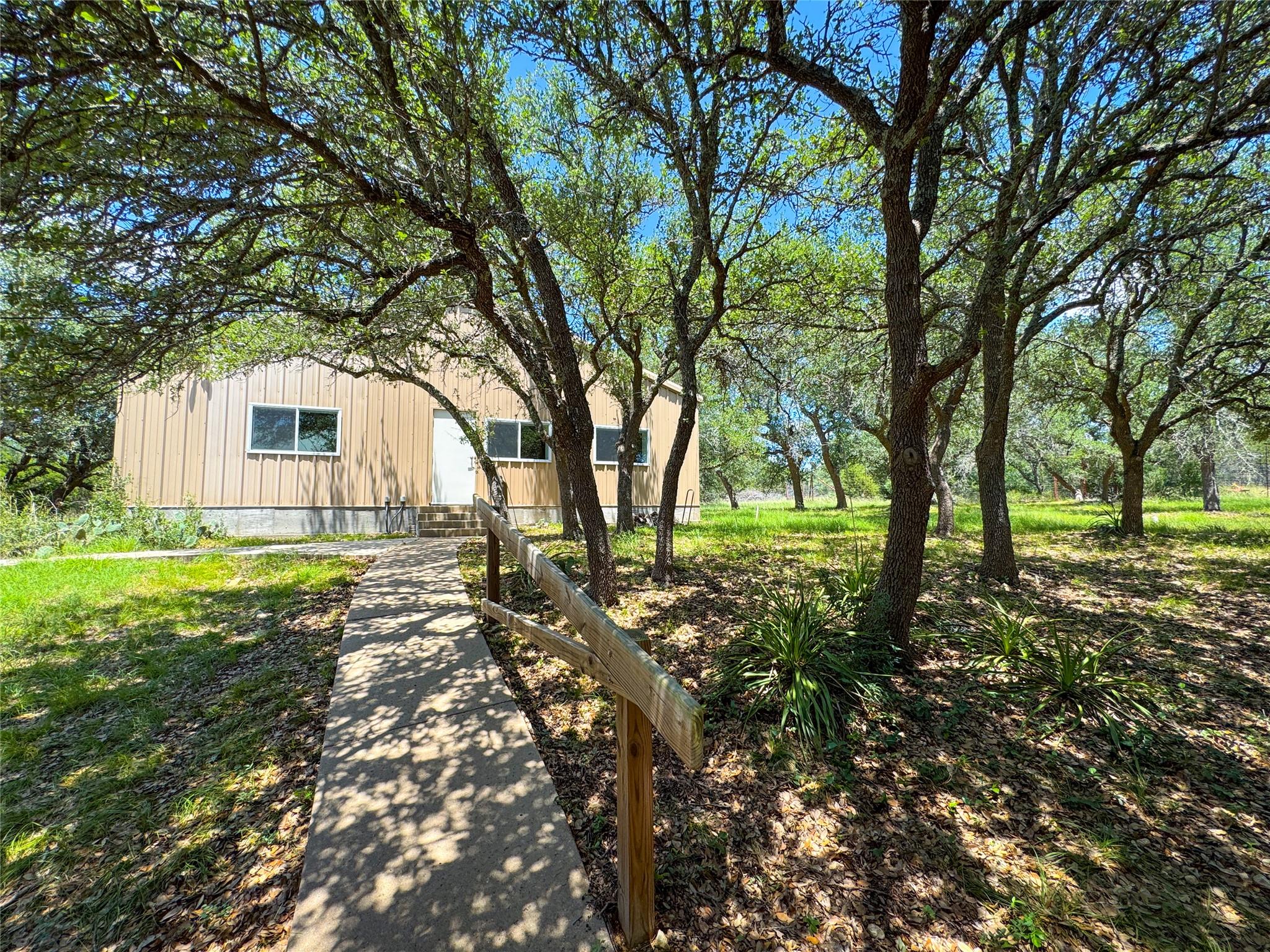 1178 Hidden Creek Dr, Dripping Springs, TX 78620
