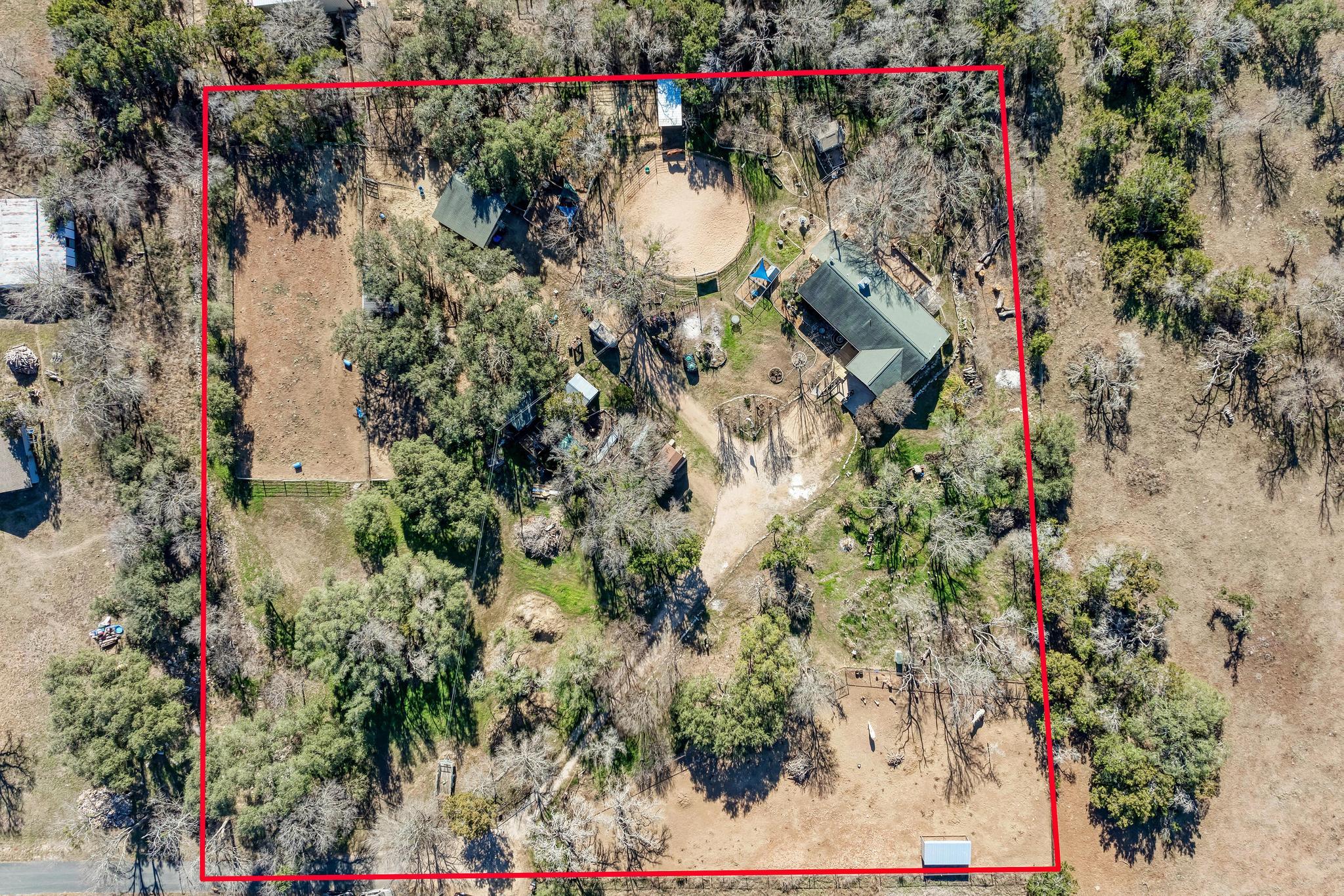 321 Navajo Trl, Georgetown, TX 78633