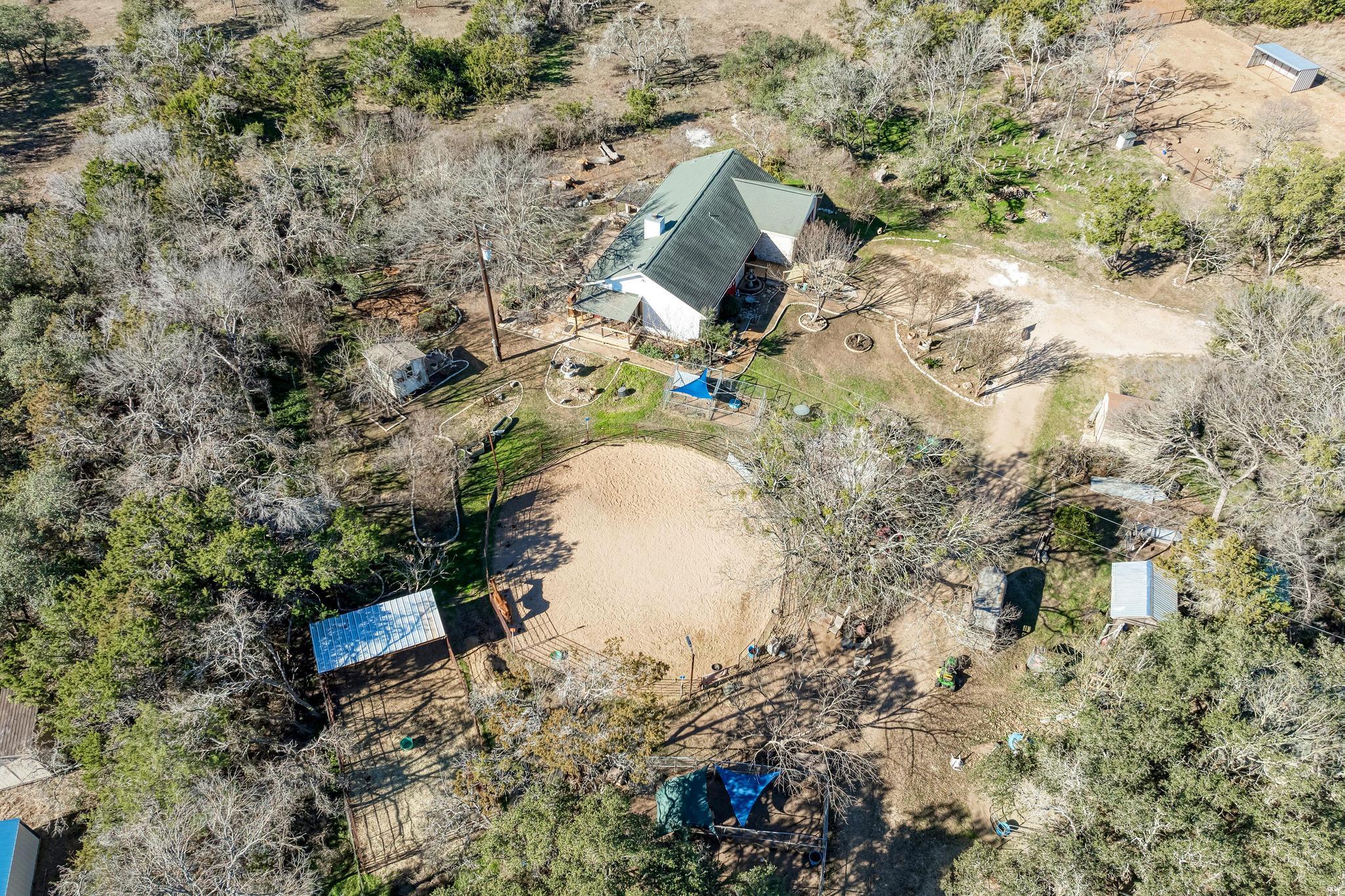 321 Navajo Trl, Georgetown, TX 78633