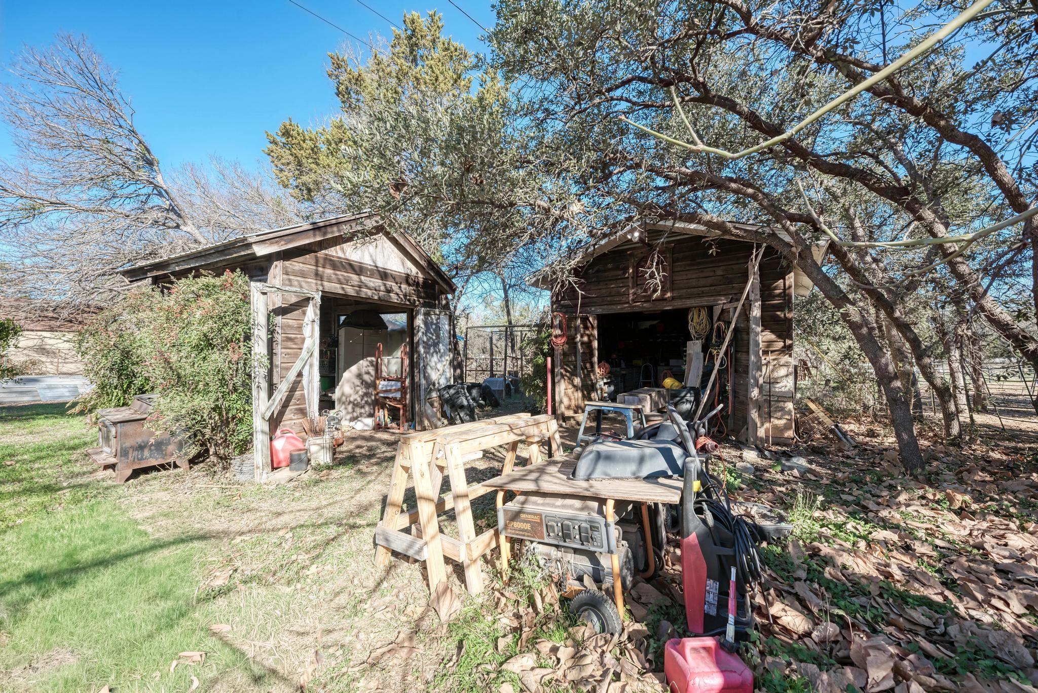 321 Navajo Trl, Georgetown, TX 78633