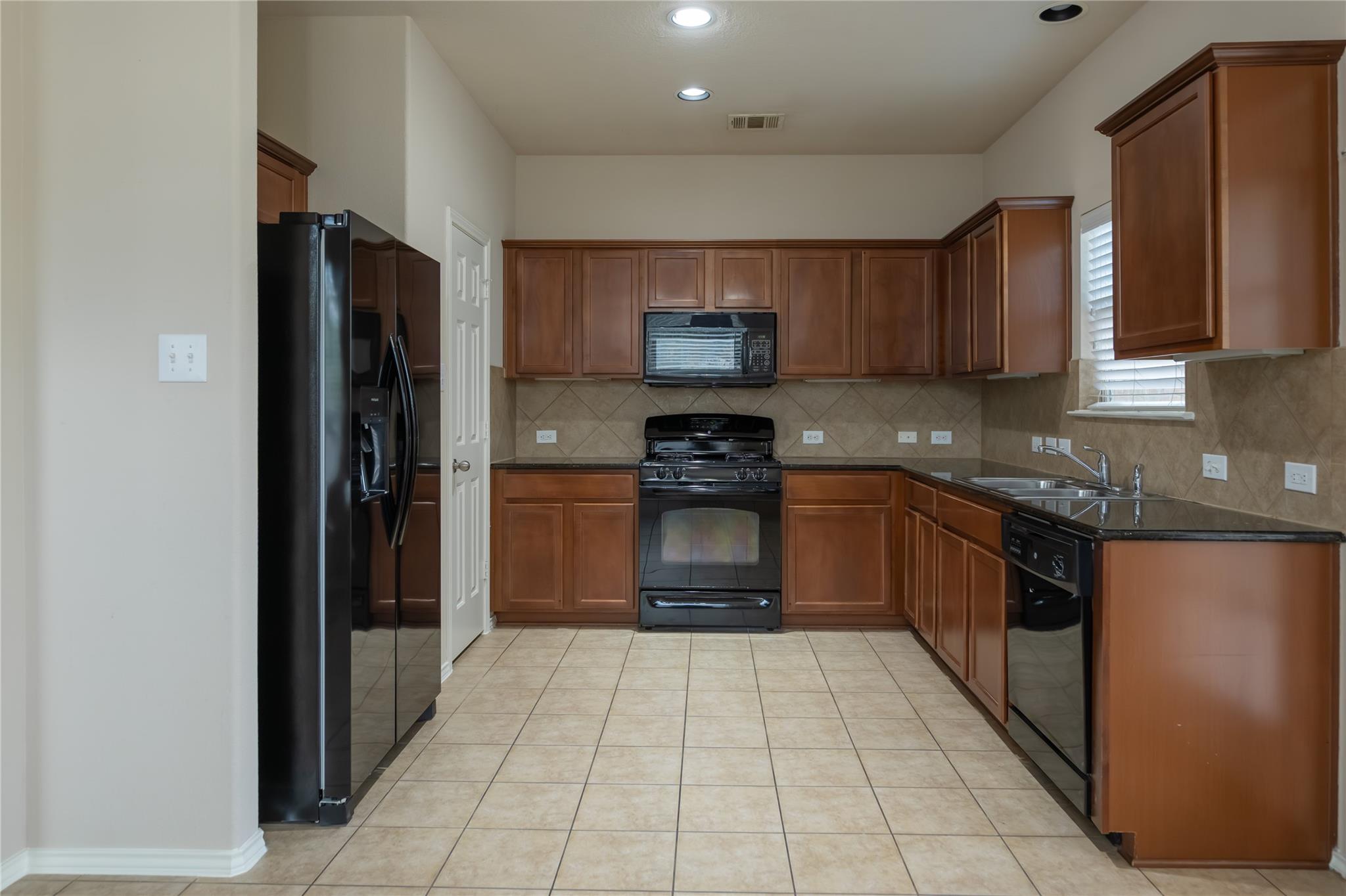 19716 Drifting Meadows Dr, Pflugerville, TX 78660