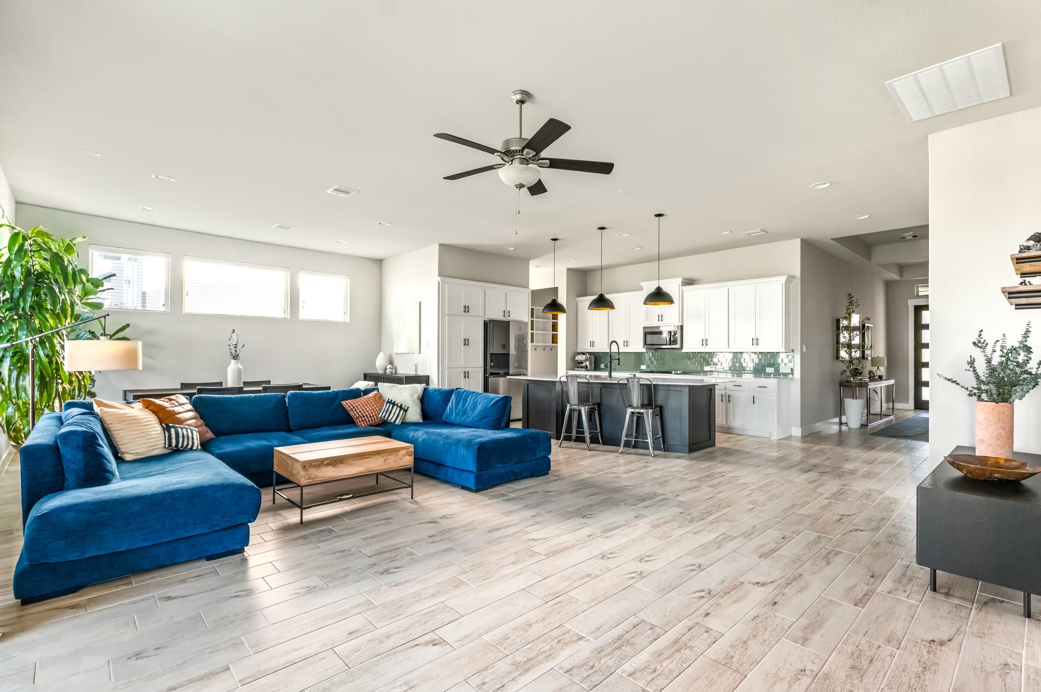 124 Mendocino Ln, Austin, TX 78737