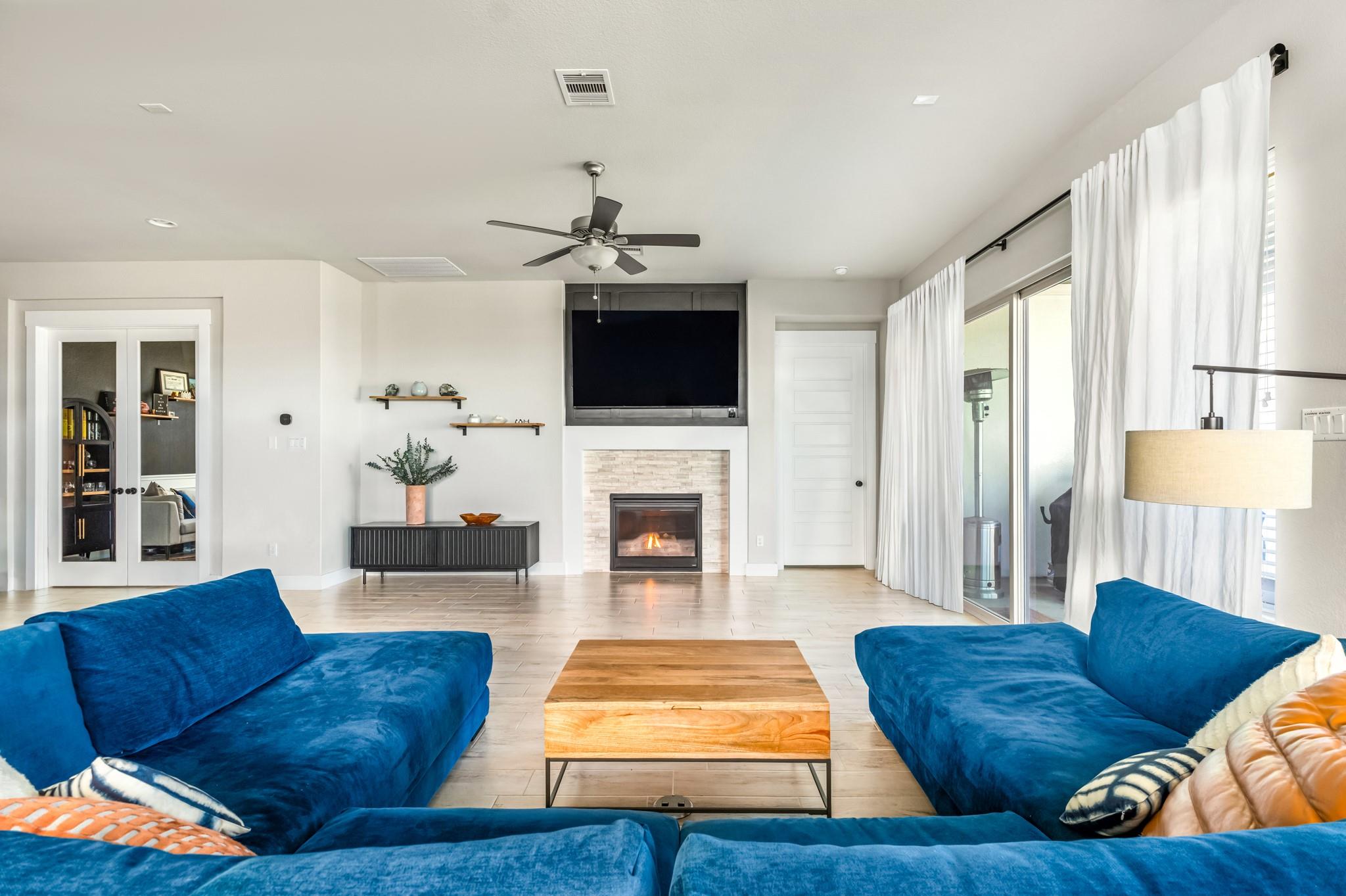 124 Mendocino Ln, Austin, TX 78737