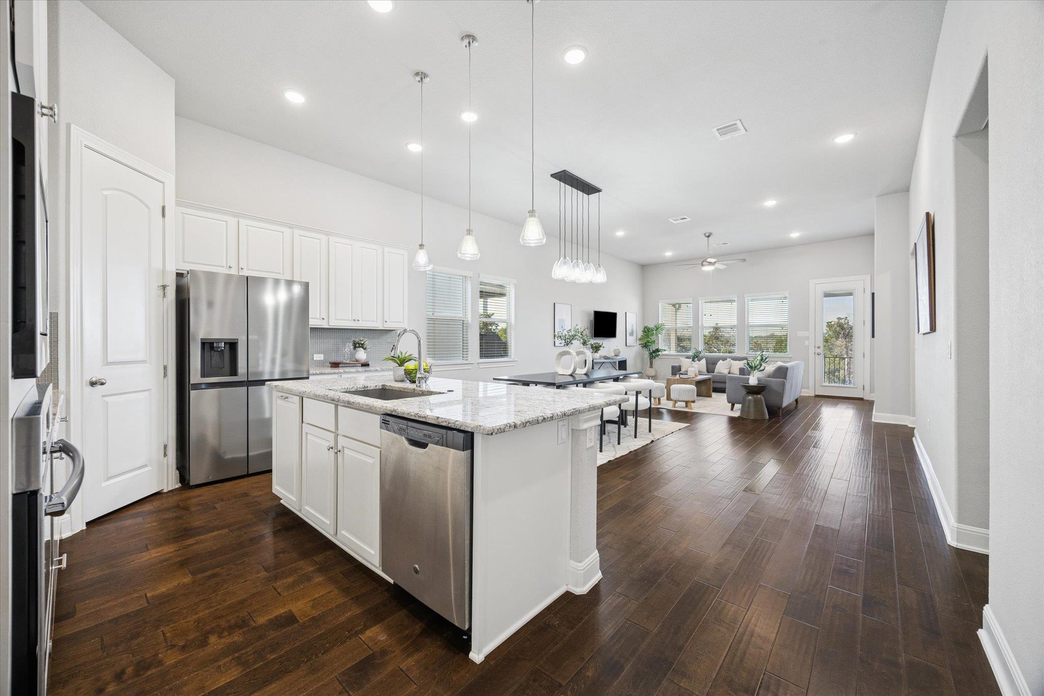 9400 Bayshore Bnd, Austin, TX 78726