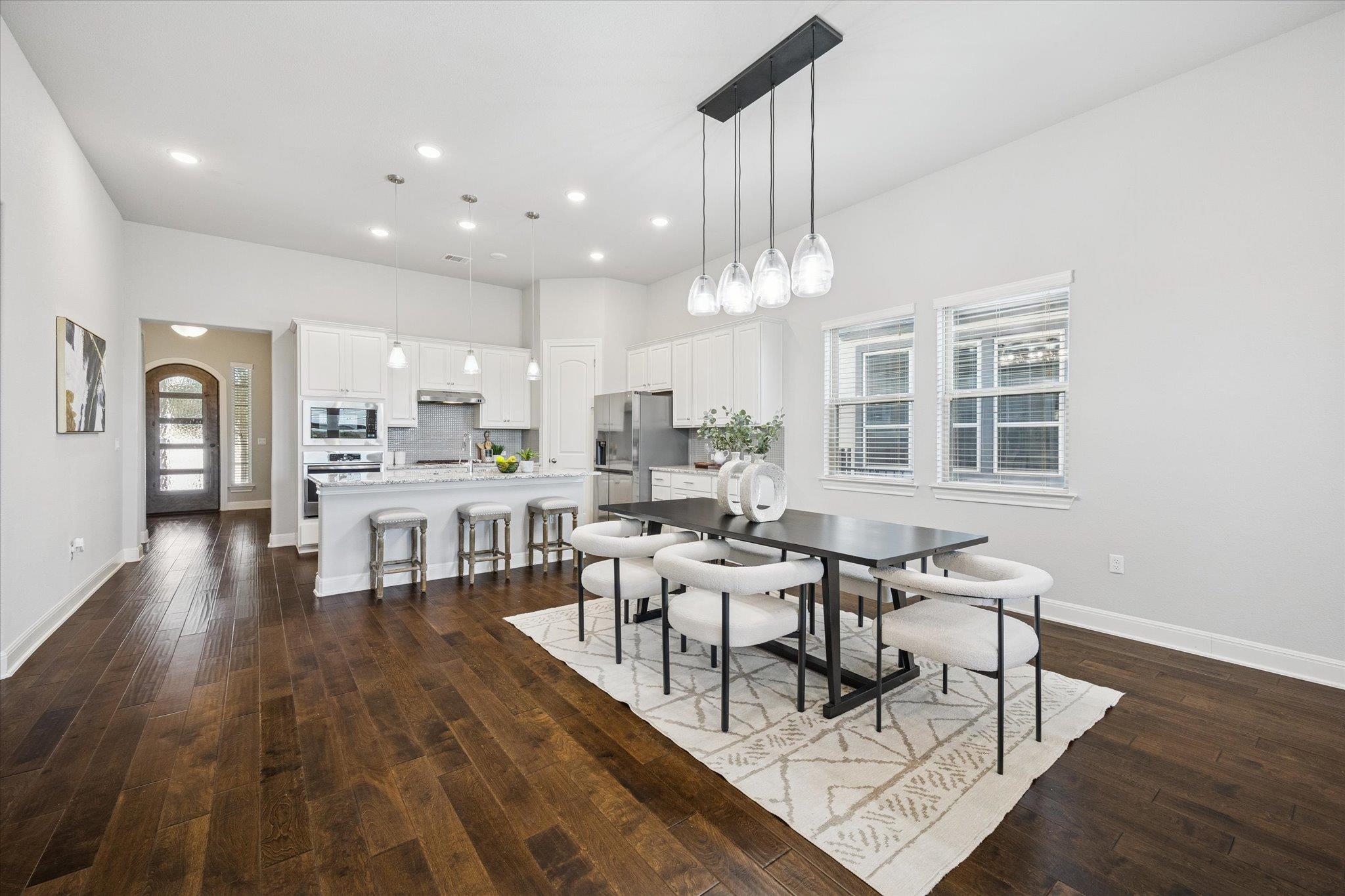 9400 Bayshore Bnd, Austin, TX 78726