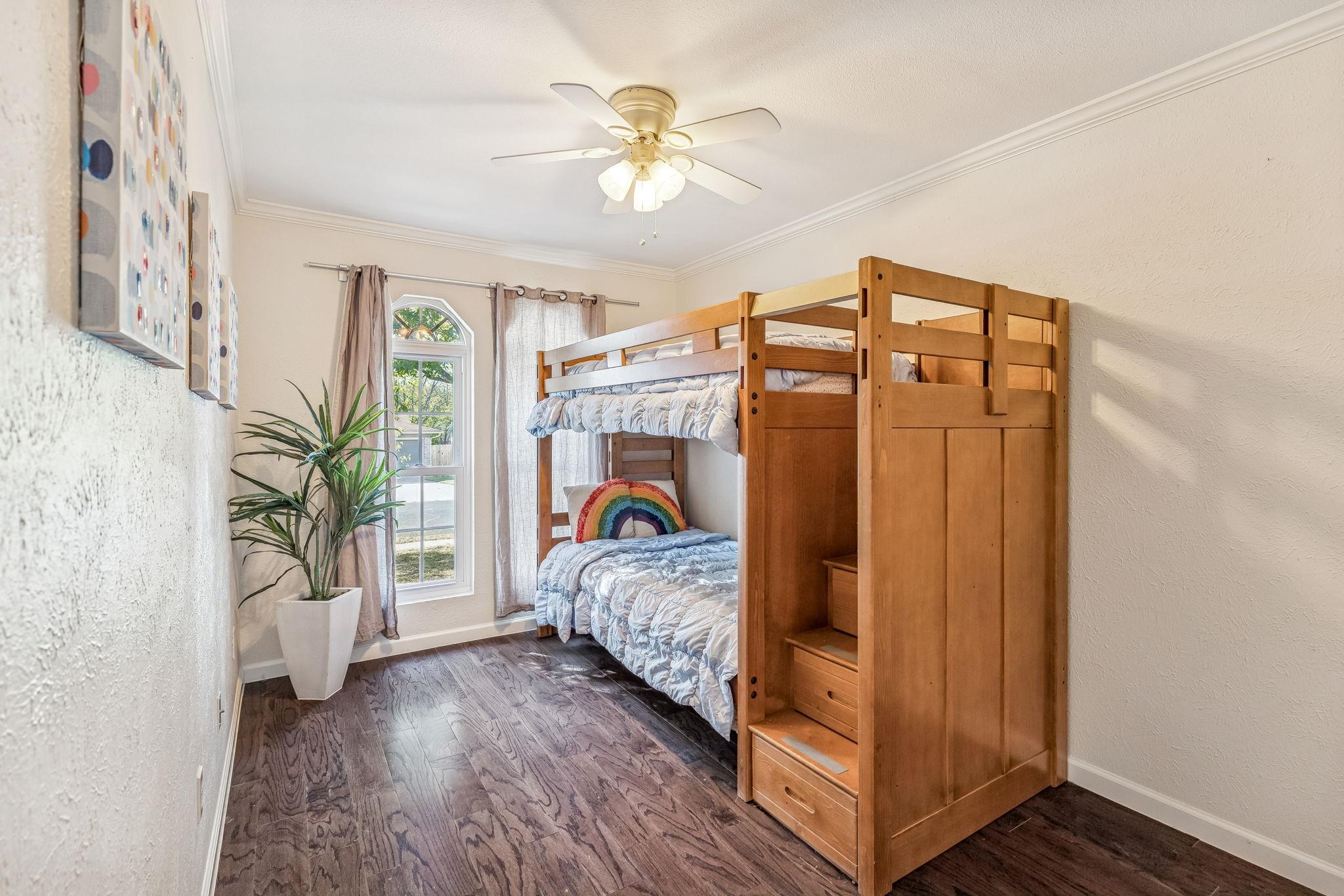 5502 Porsche Ln, Austin, TX 78749