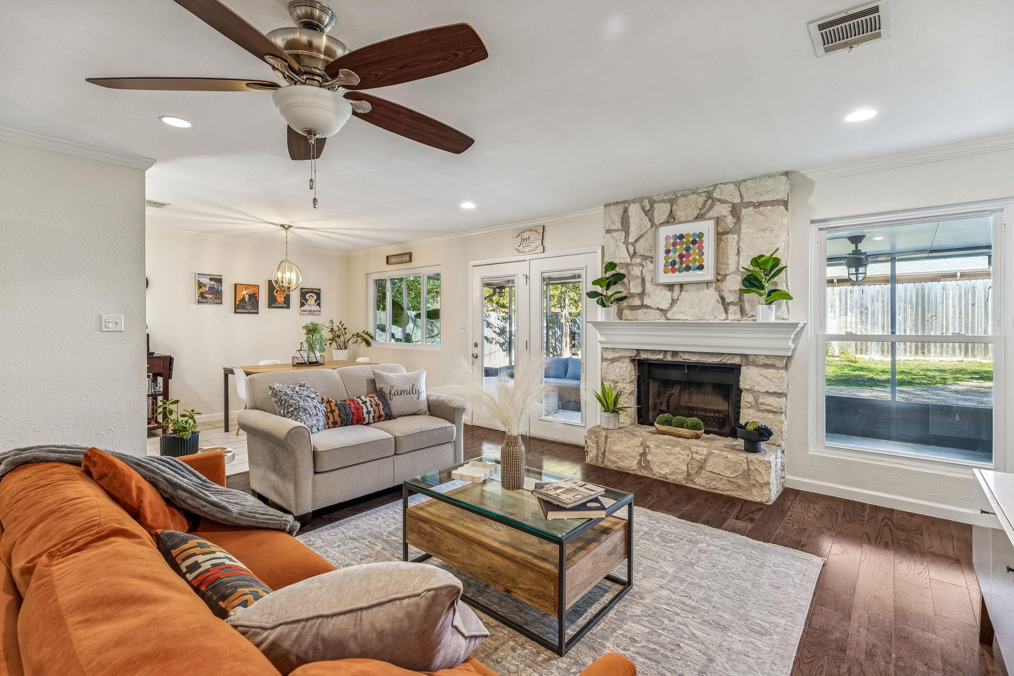 5502 Porsche Ln, Austin, TX 78749