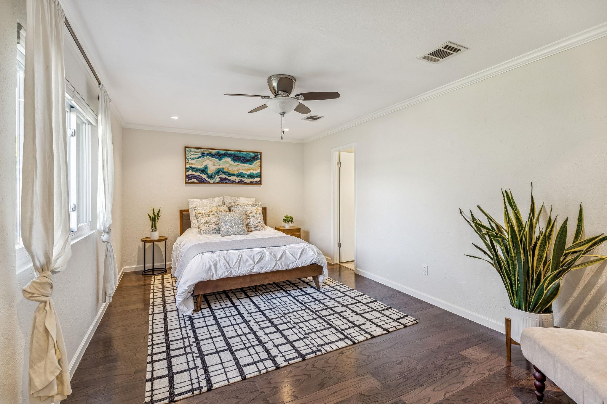 5502 Porsche Ln, Austin, TX 78749