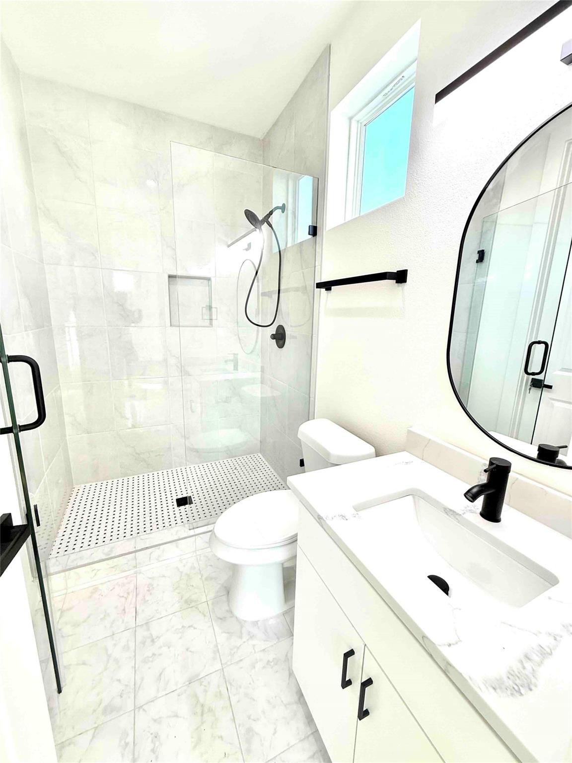 6809 Porter St # 2, Austin, TX 78741