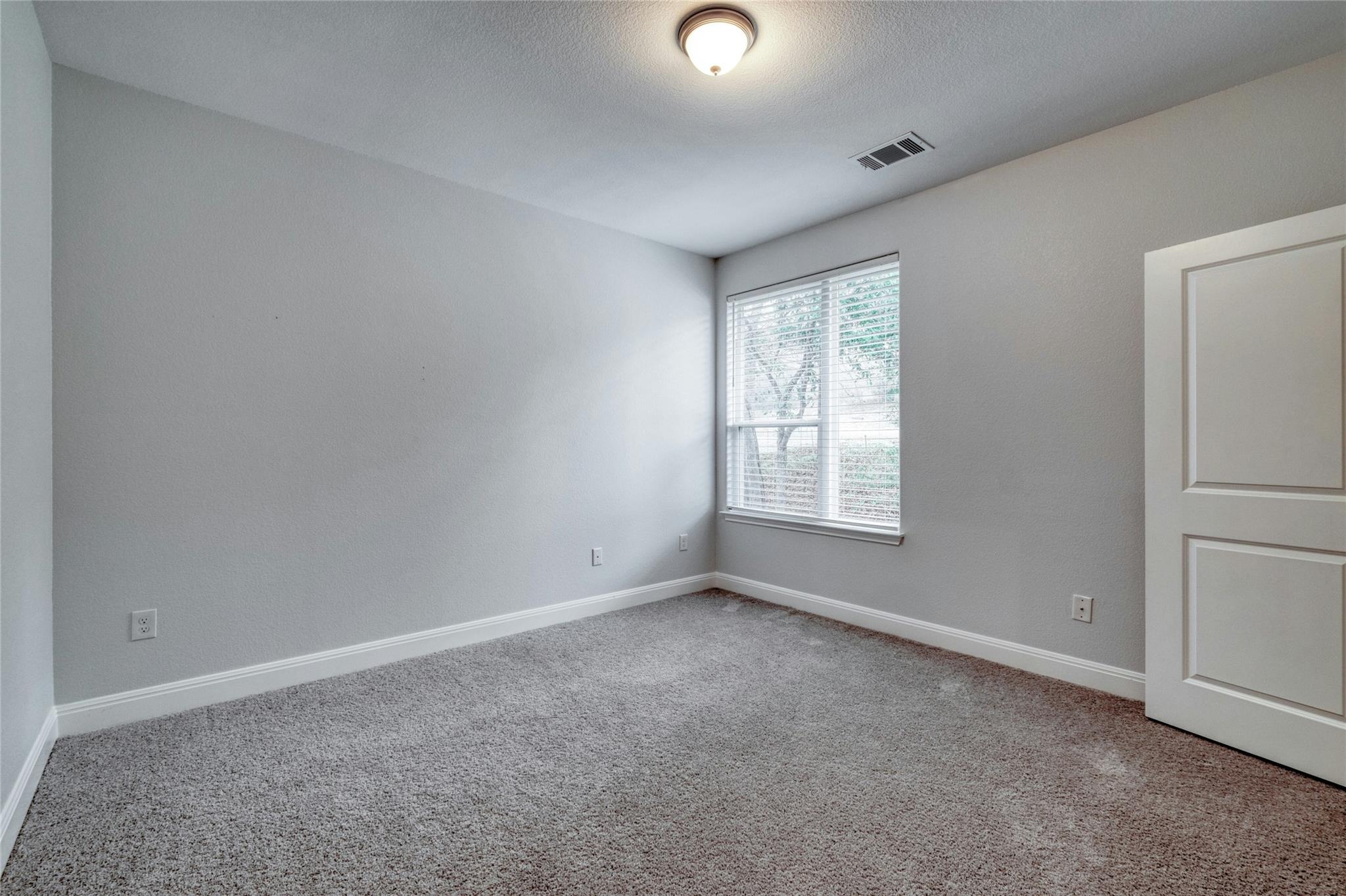 132 Kahalulu Dr, Bastrop, TX 78602