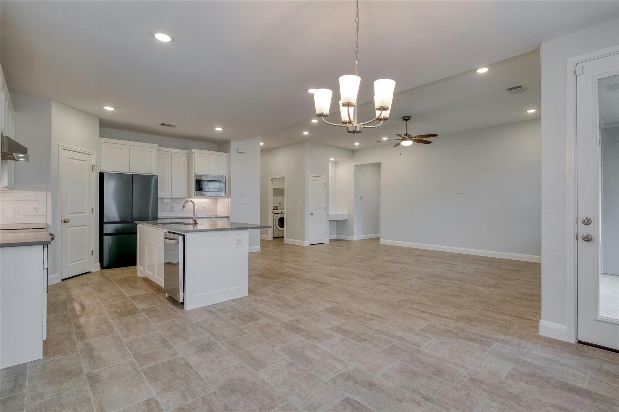 132 Kahalulu Dr, Bastrop, TX 78602