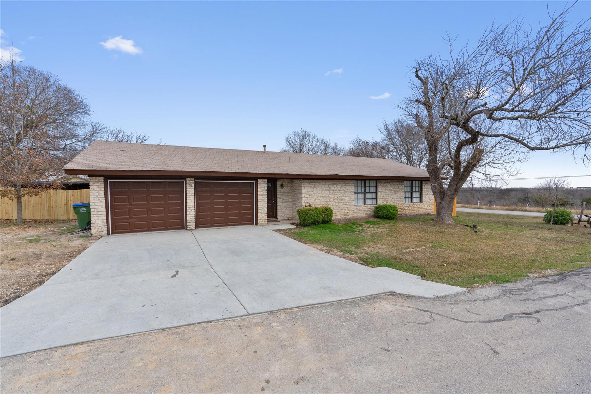 209 E Rector St, Manor, TX 78653