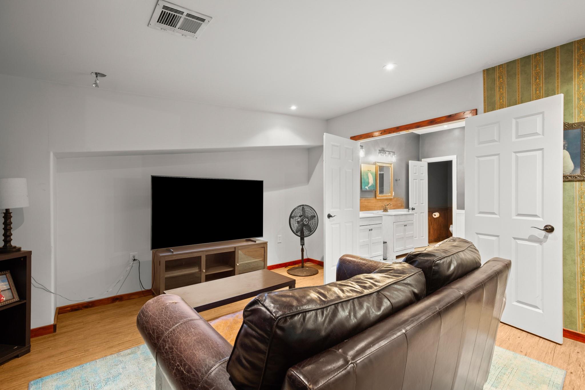 4701 Hudson Bend Rd, Austin, TX 78734