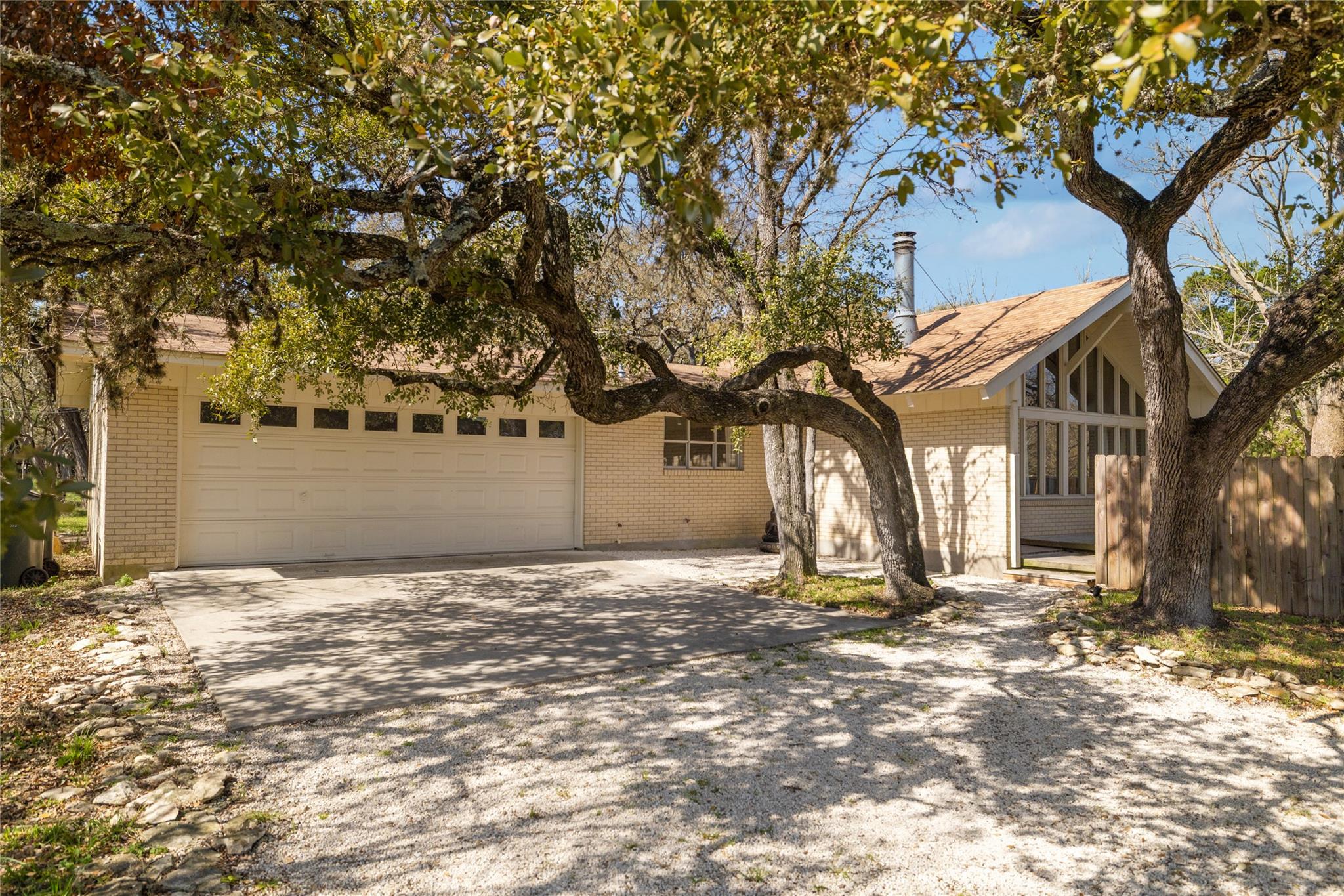 305 Reimer Ave, San Marcos, TX 78666