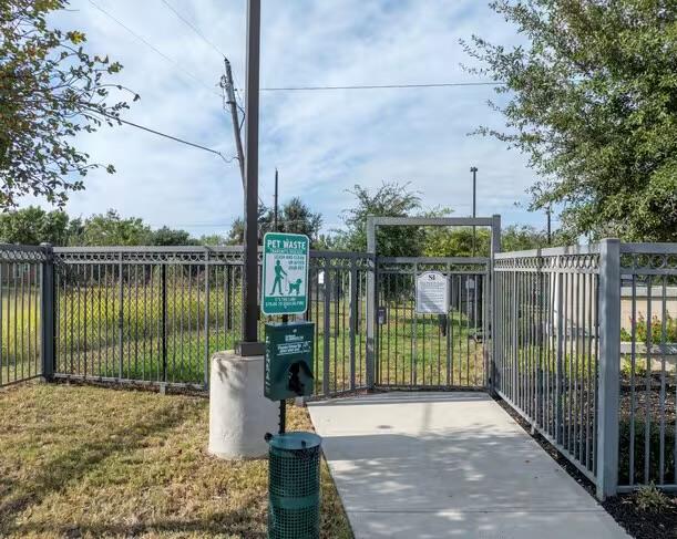 200 Maple Ln # 1201, Elgin, TX 78621