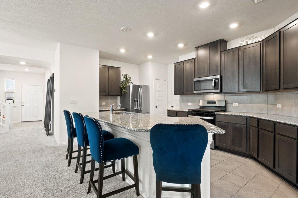 218 Summit Dr, Lockhart, TX 78644