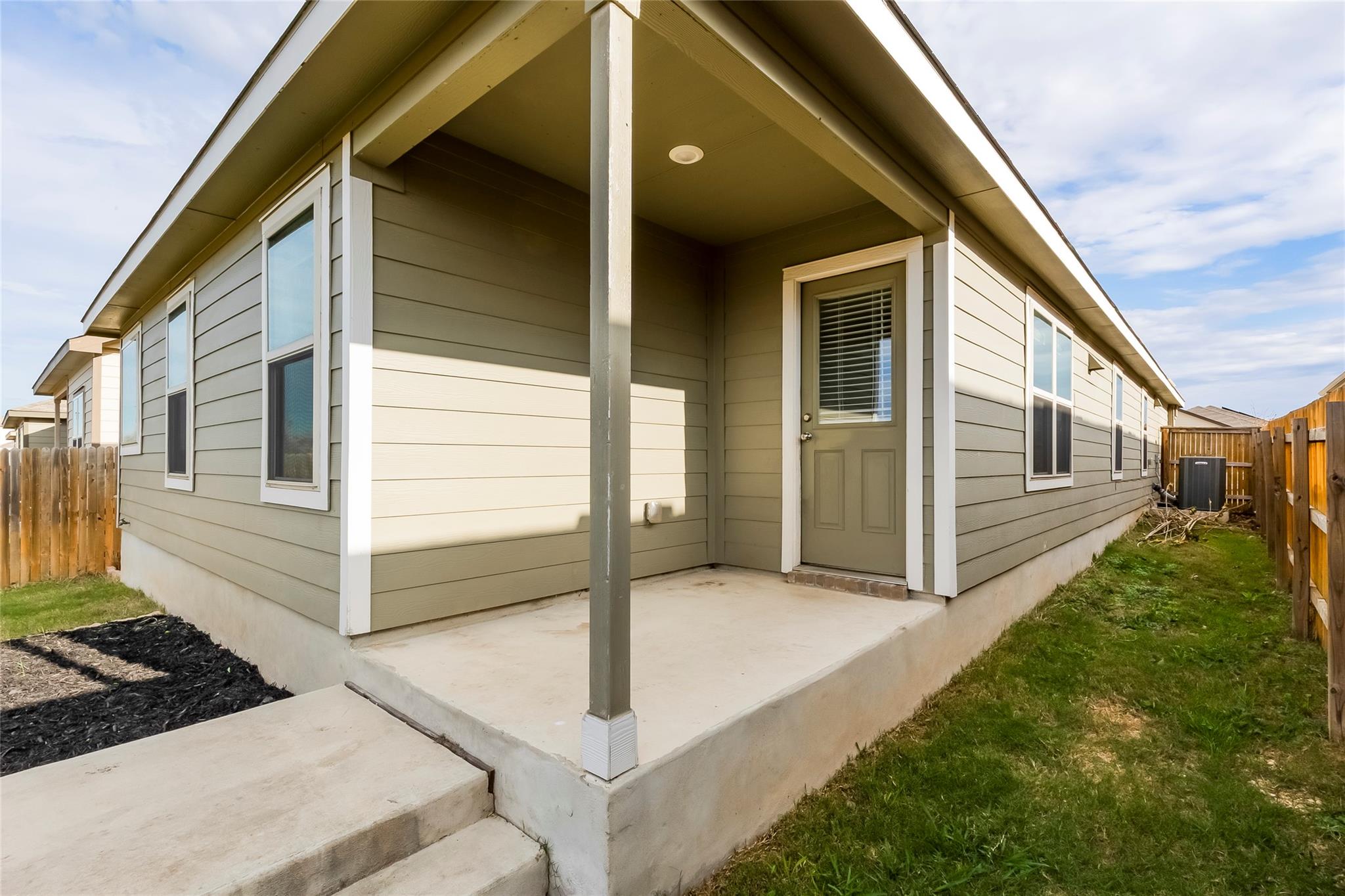 545 Greatest Gift Way, Jarrell, TX 76537