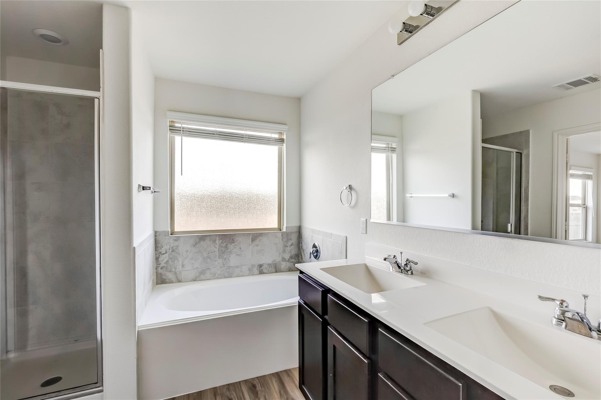 545 Greatest Gift Way, Jarrell, TX 76537