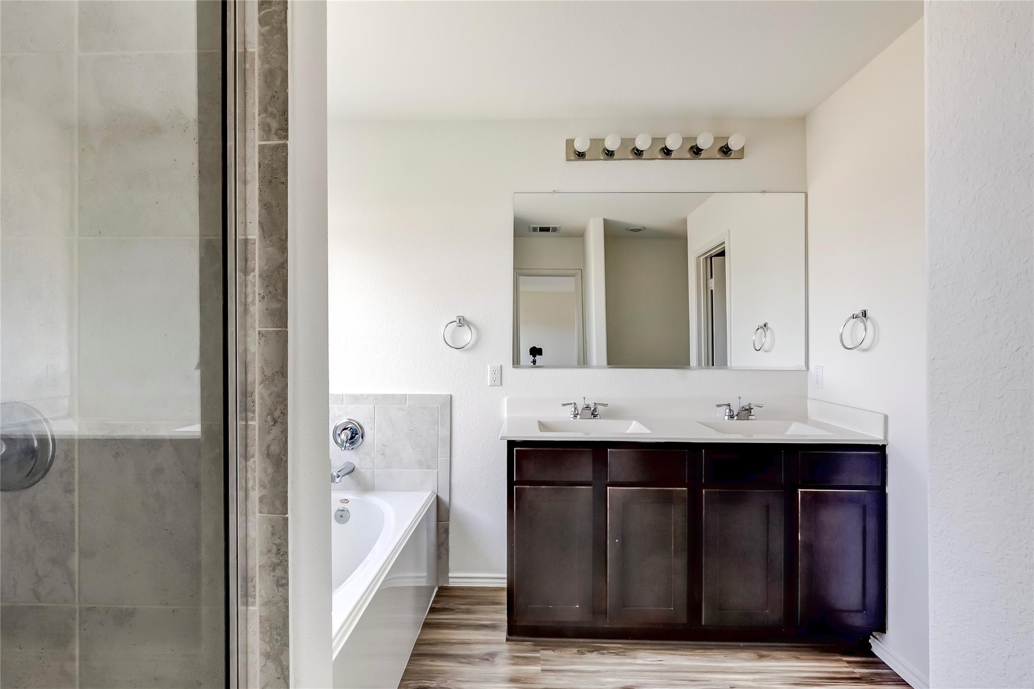 545 Greatest Gift Way, Jarrell, TX 76537