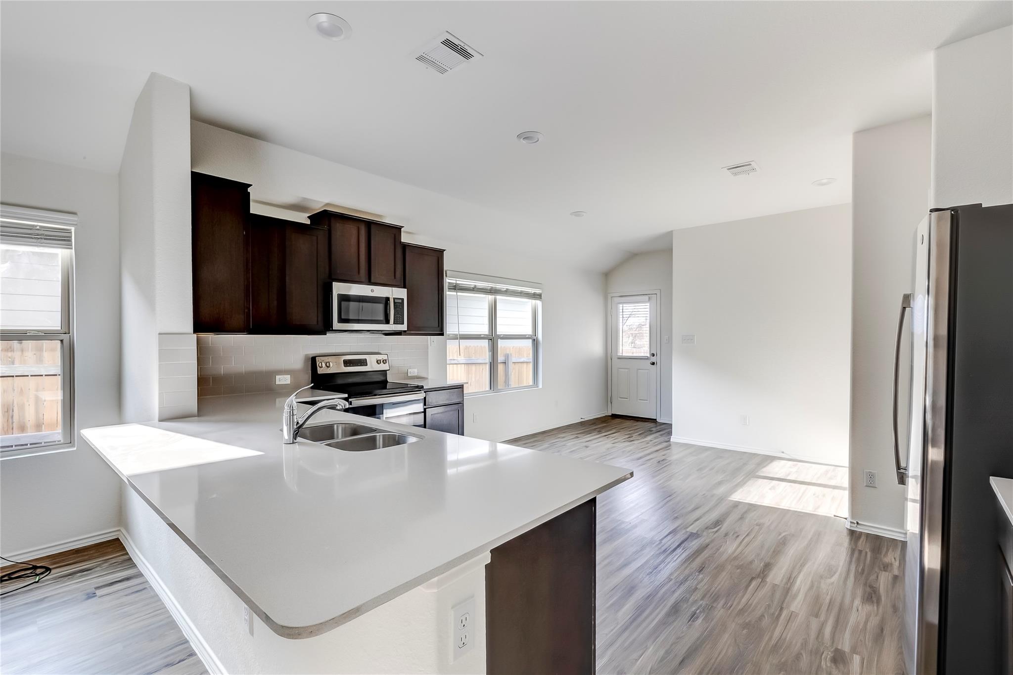 545 Greatest Gift Way, Jarrell, TX 76537