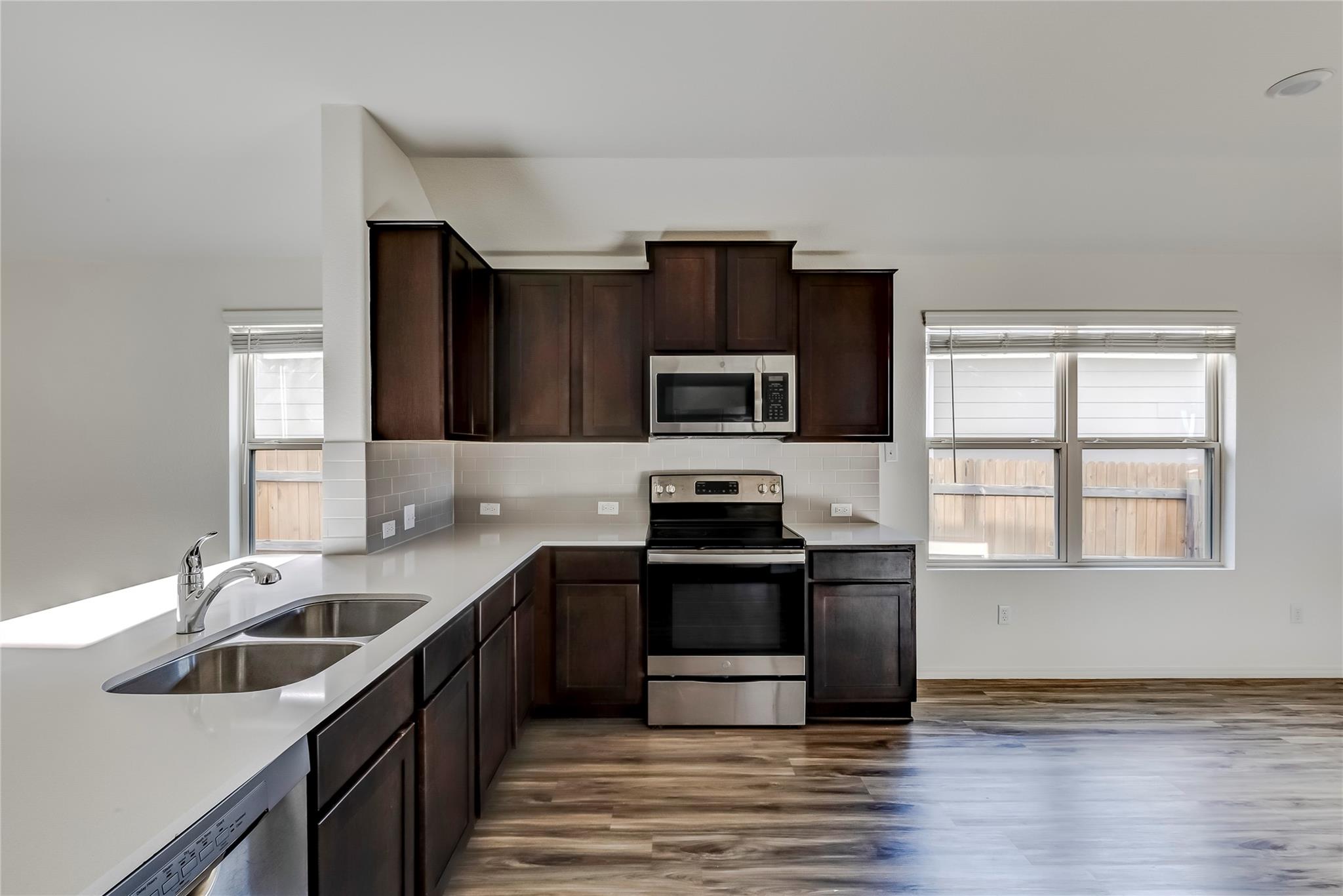 545 Greatest Gift Way, Jarrell, TX 76537